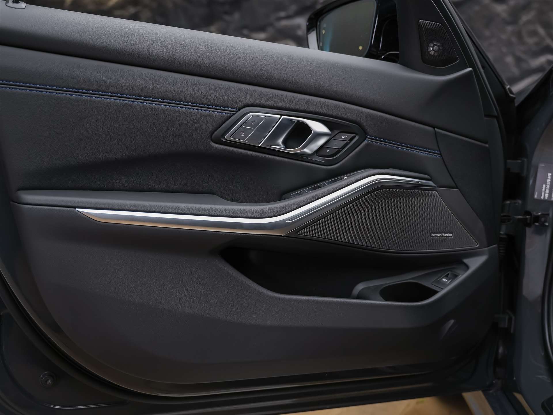 BMW M340i xDrive Steptronic M Sport Pro *Head-Up*Harman/Kardon*Individual Lackierung*-image-23