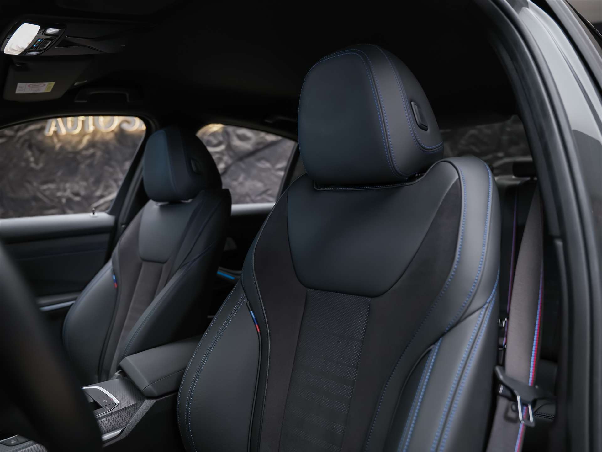 BMW M340i xDrive Steptronic M Sport Pro *Head-Up*Harman/Kardon*Individual Lackierung*-image-9