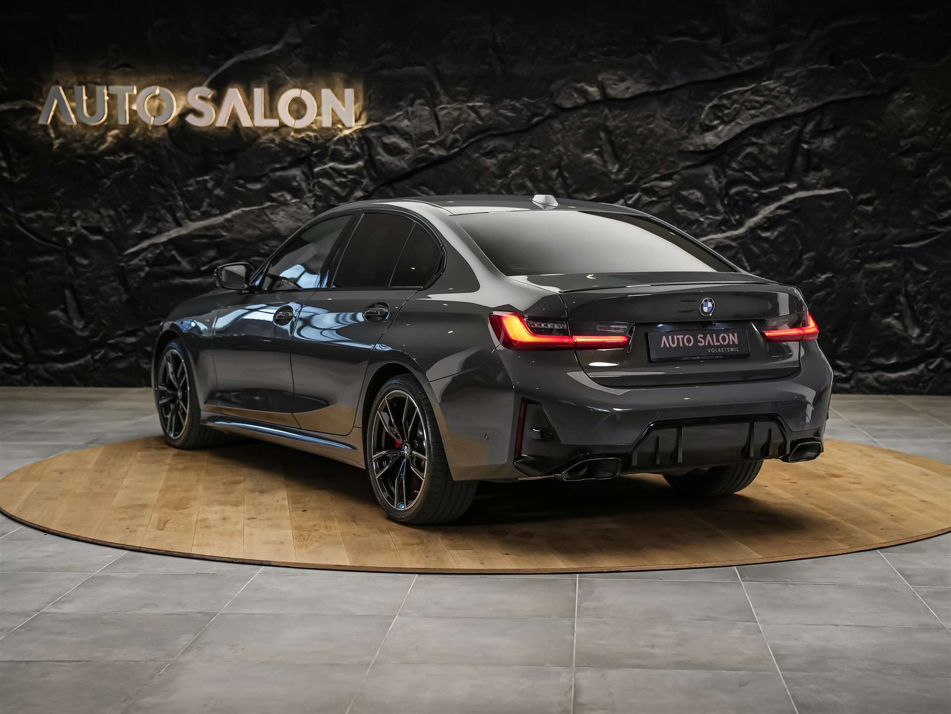 BMW M340i xDrive Steptronic M Sport Pro *Head-Up*Harman/Kardon*Individual Lackierung*-showroom-element-2