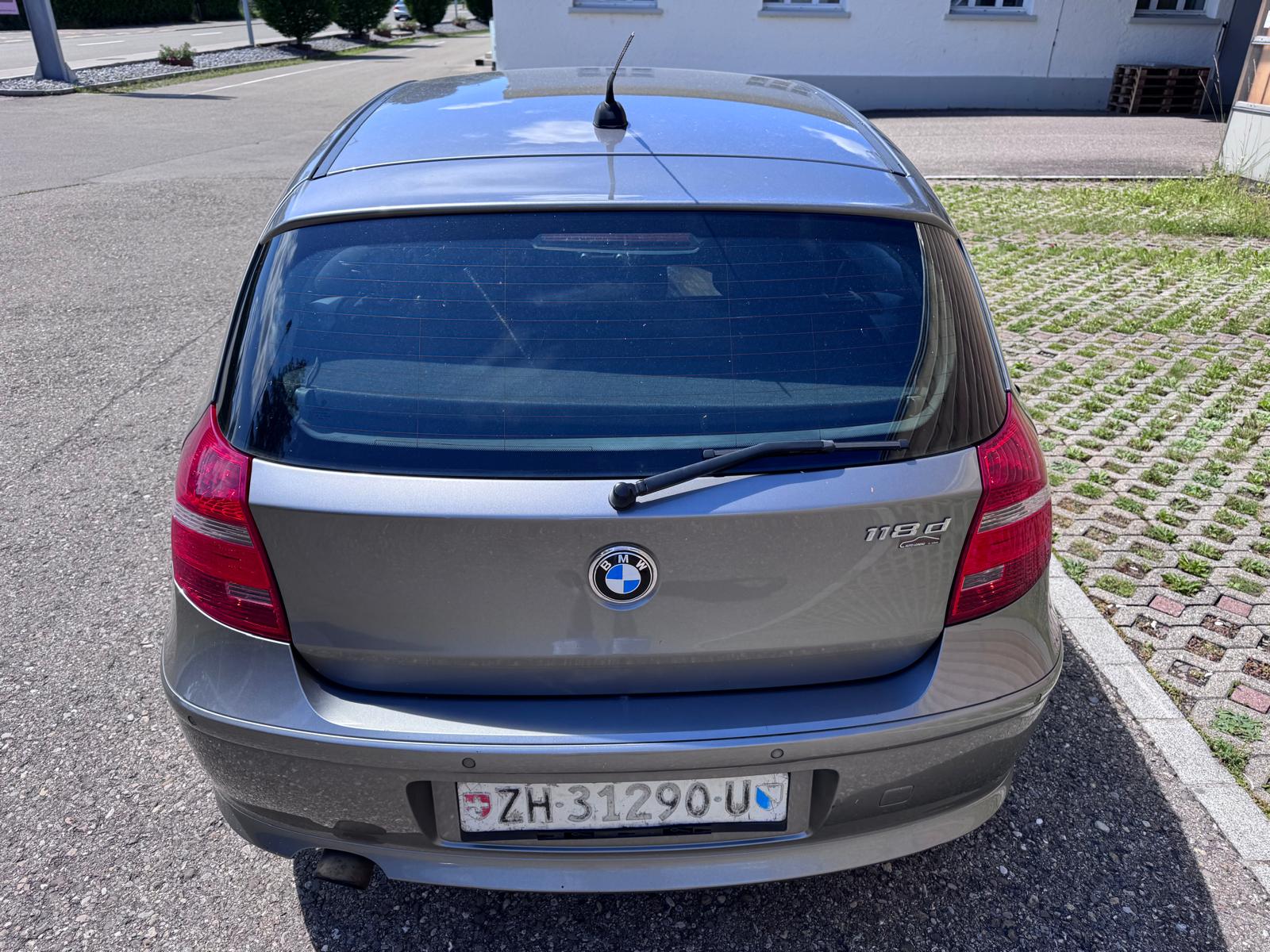 BMW 118d-image-6