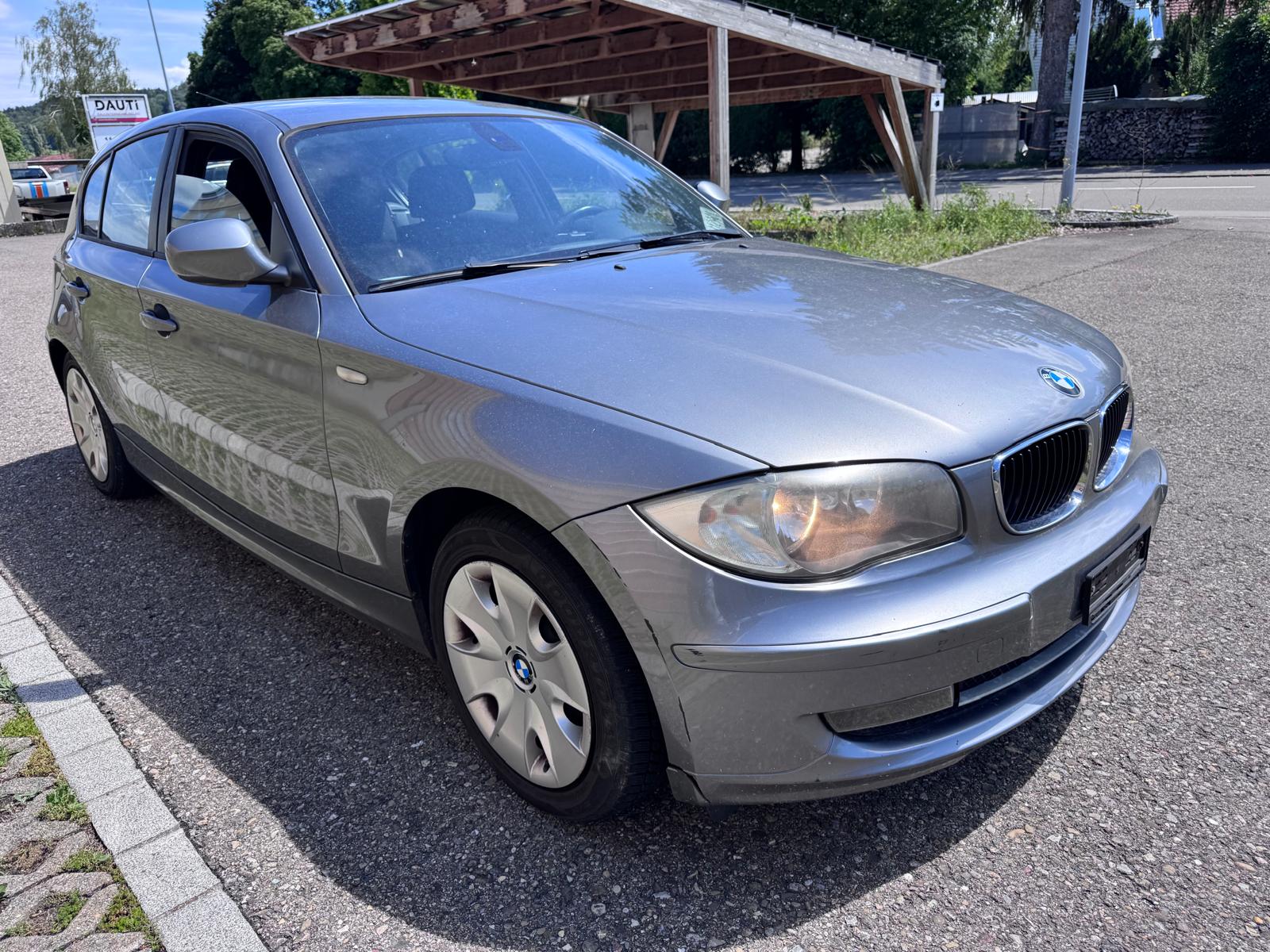 BMW 118d-image-1