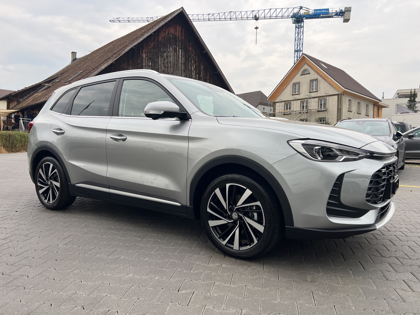 MG ZS 1.5 HEV Luxury-image-4