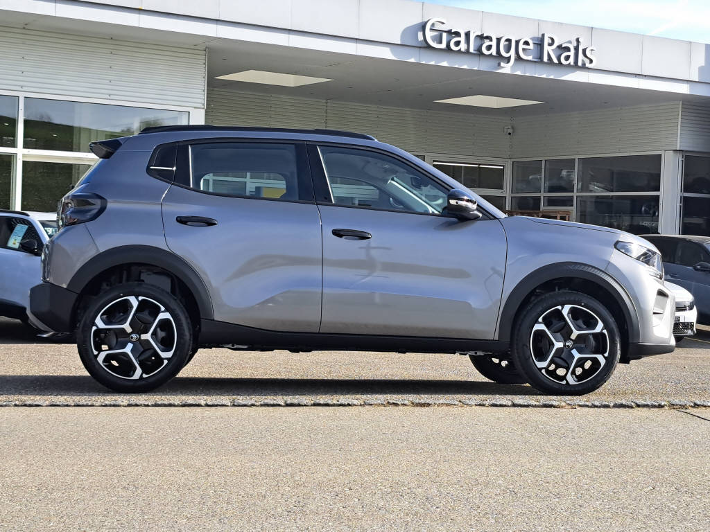 CITROEN C3 1.2 Hybrid Plus 110cv autom.-image-1