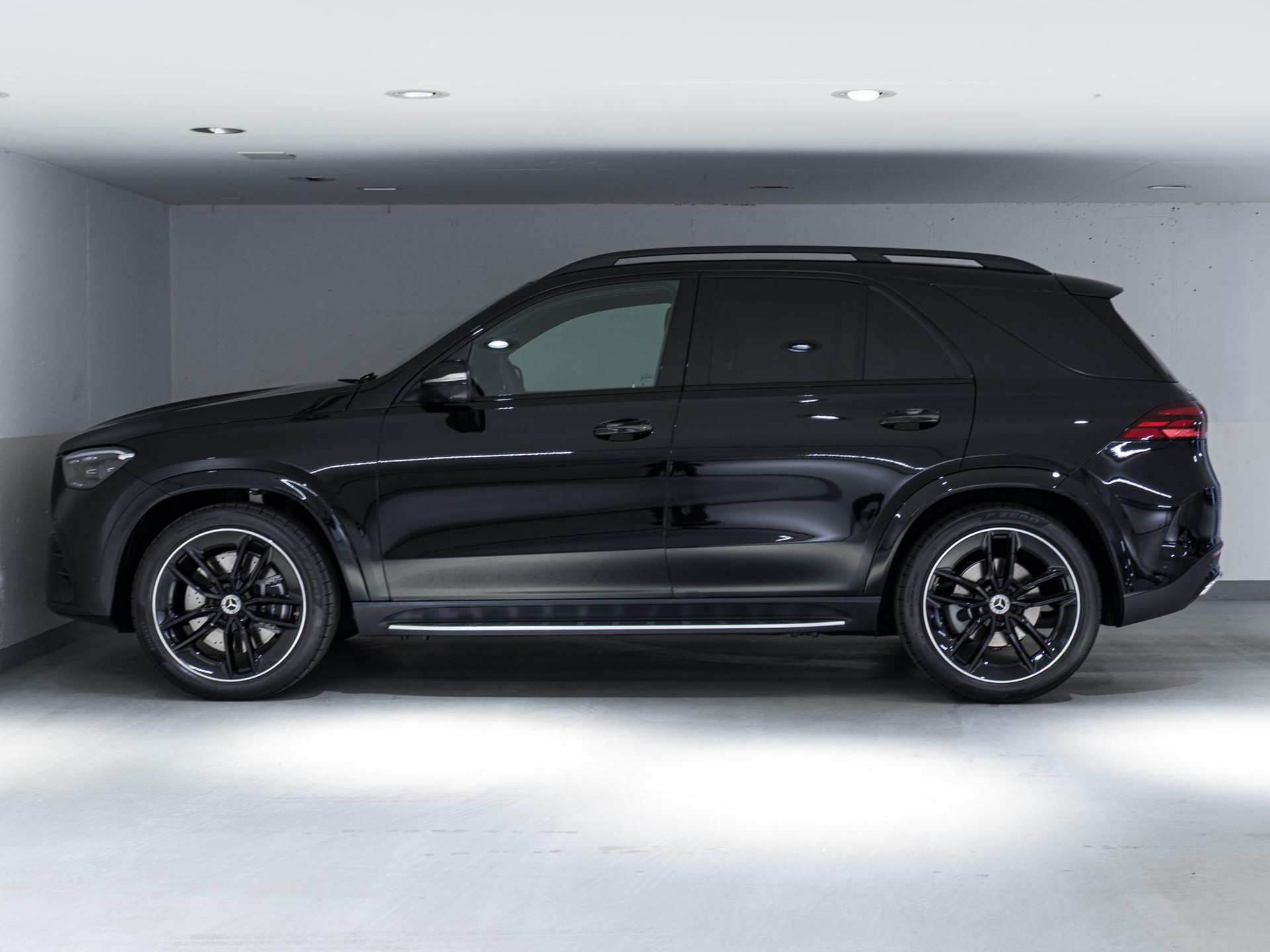 MERCEDES-BENZ GLE 450 d 4MATIC-image-4