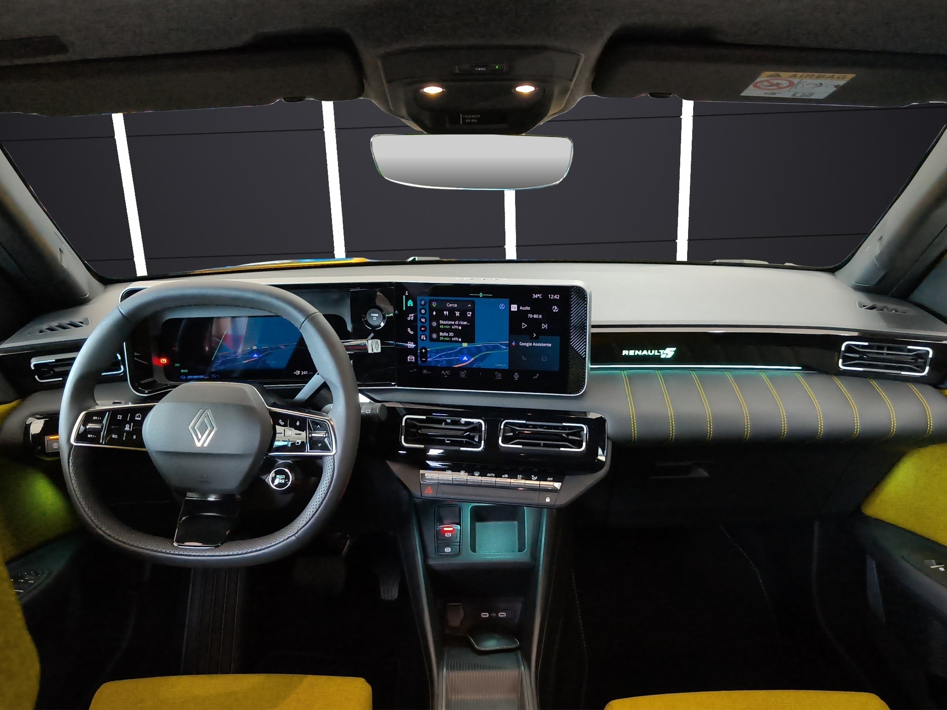 RENAULT R5 E-Tech Comfort Range 52 kWh Iconic Five-image-6