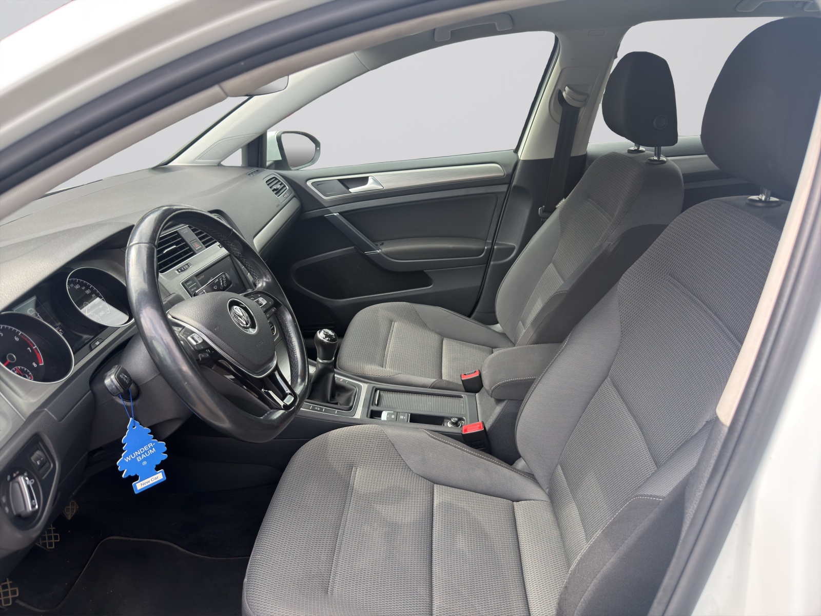 VW Golf 1.2 TSI Comfort-image-4