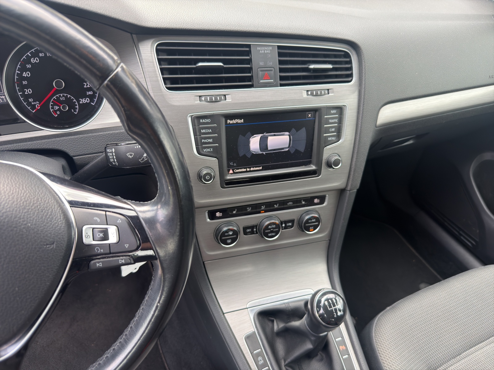 VW Golf 1.2 TSI Comfort-image-6
