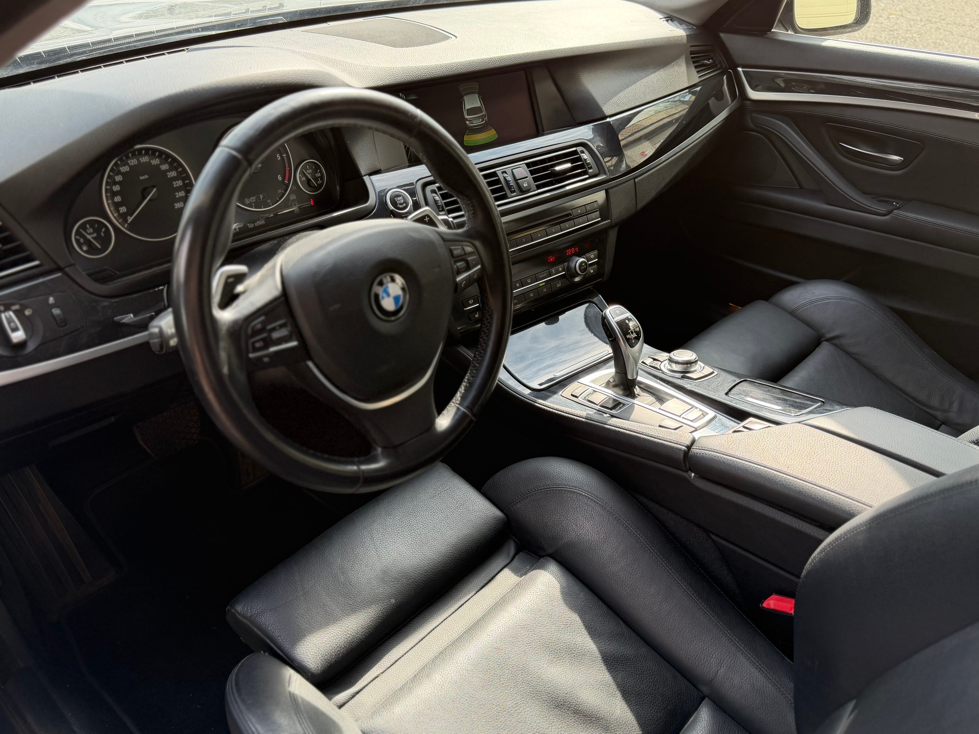 BMW 520d Touring Steptronic-image-8