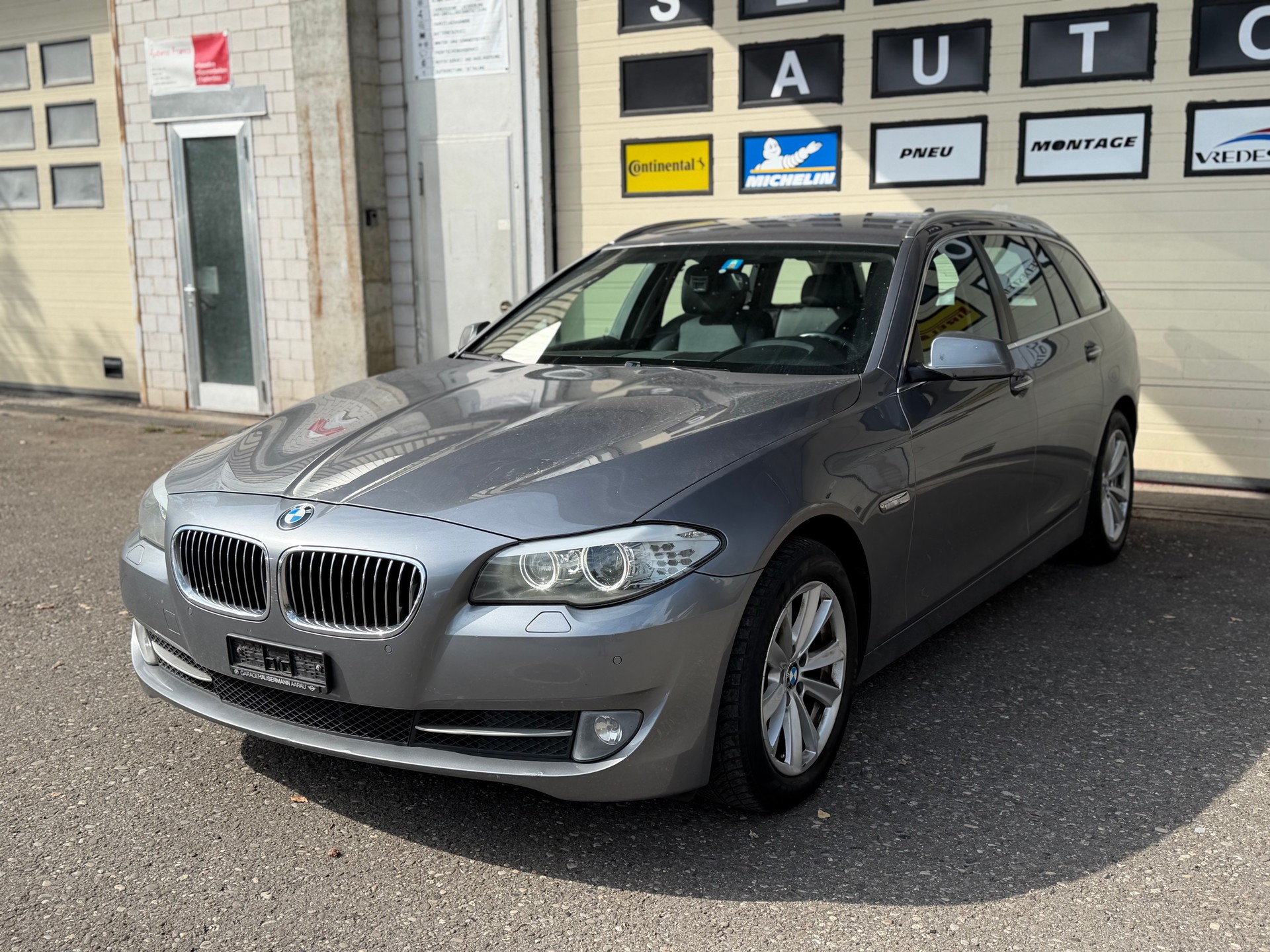BMW 520d Touring Steptronic-image-2