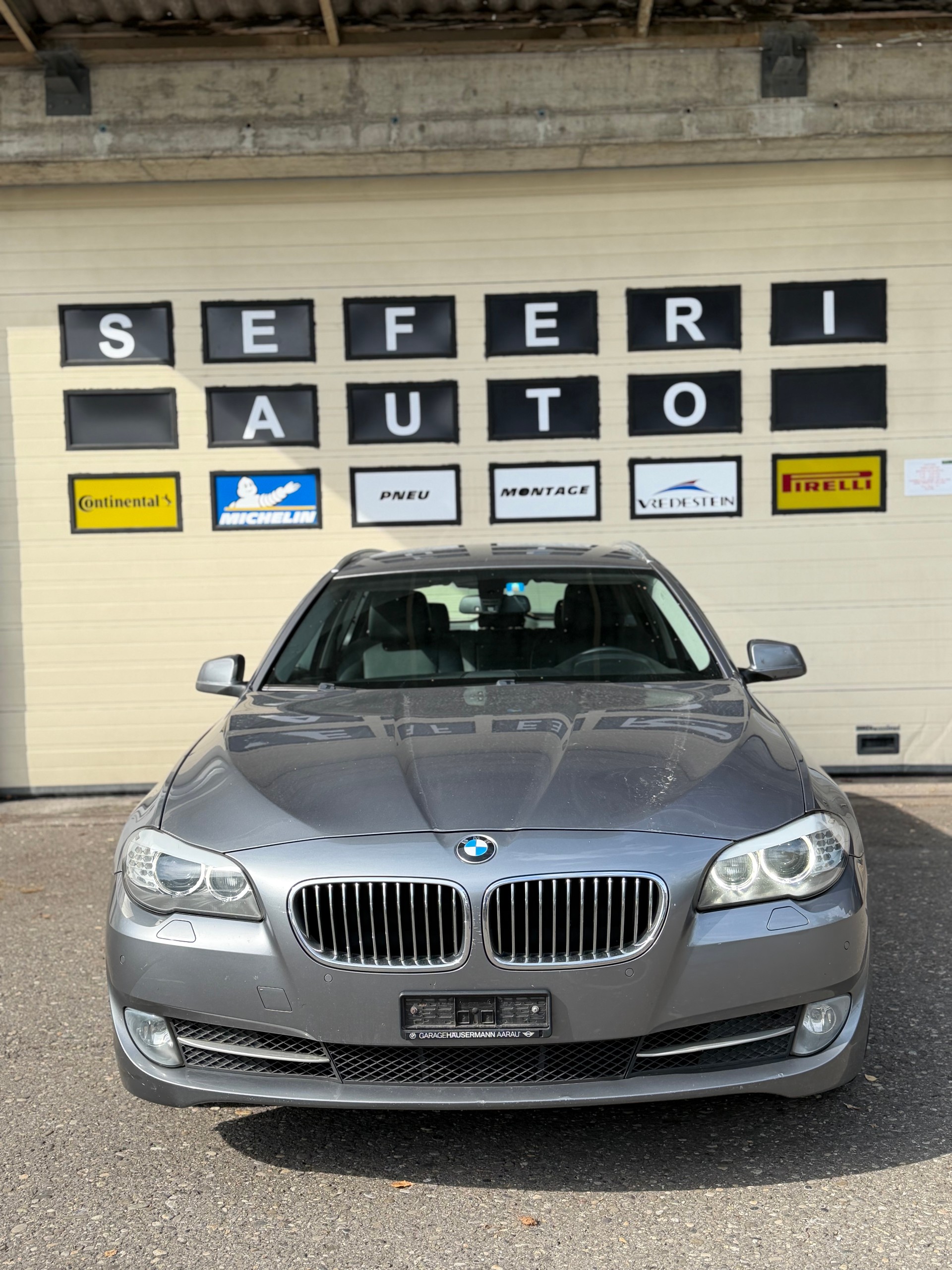BMW 520d Touring Steptronic-image-1