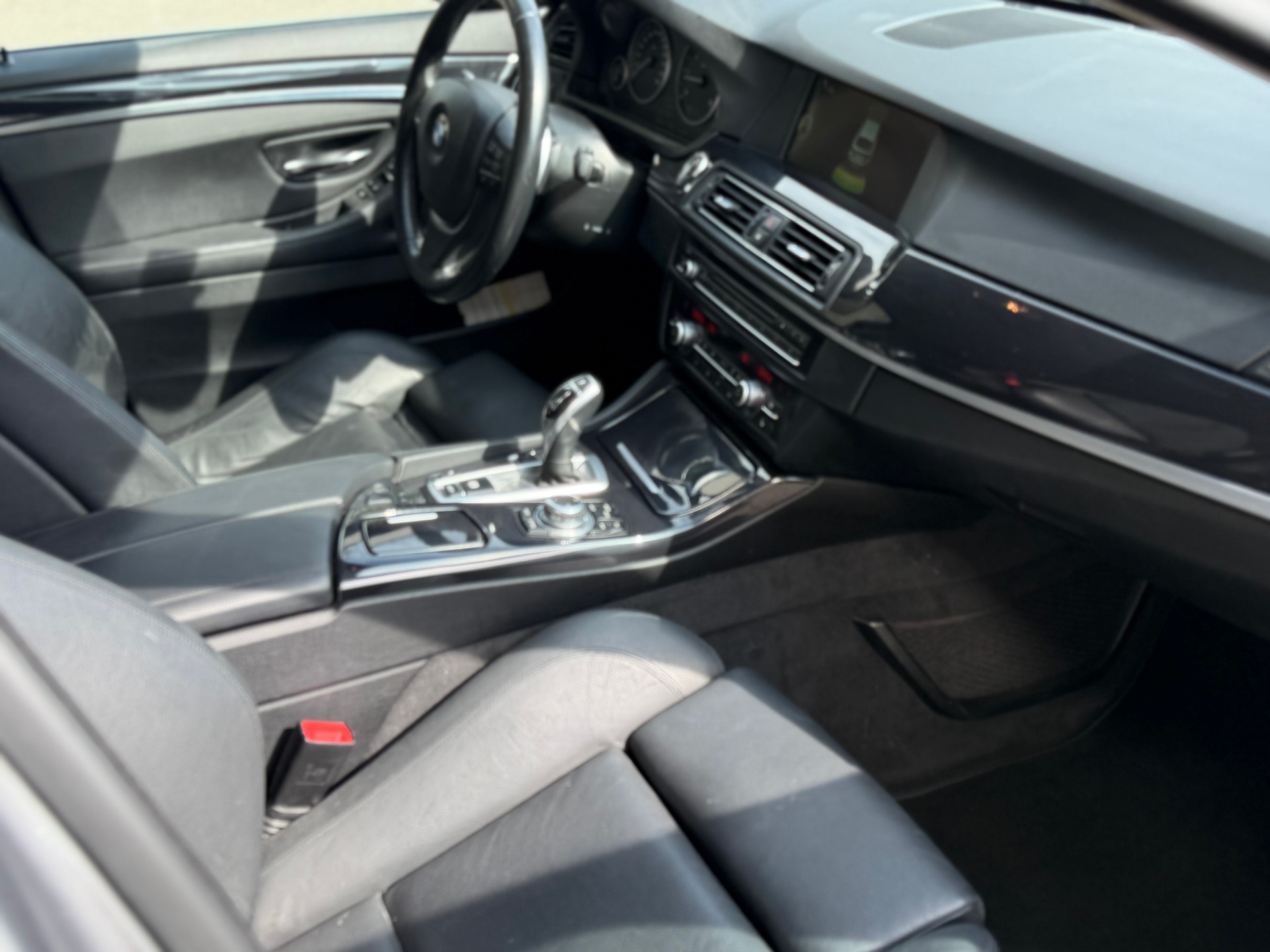 BMW 520d Touring Steptronic-image-9