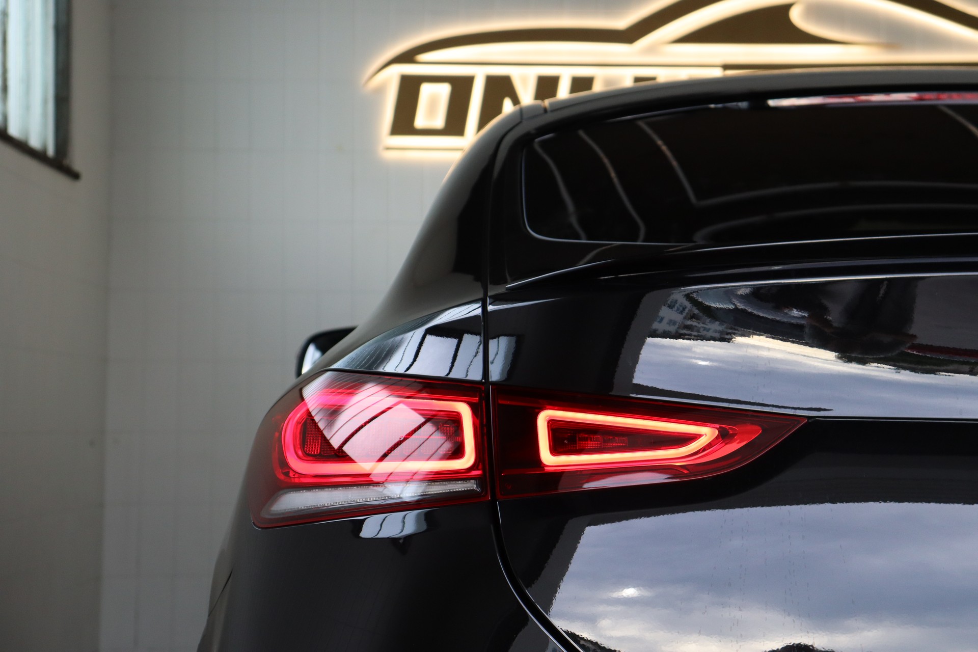 MERCEDES-BENZ GLE Coupé 400 d 4Matic 9G-Tronic-image-10