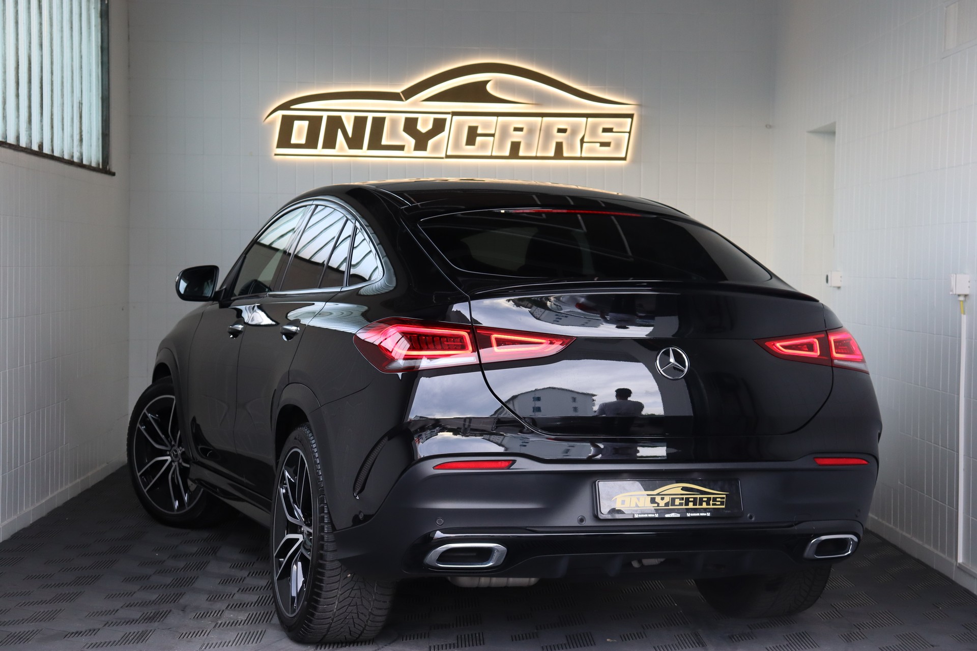 MERCEDES-BENZ GLE Coupé 400 d 4Matic 9G-Tronic-image-6