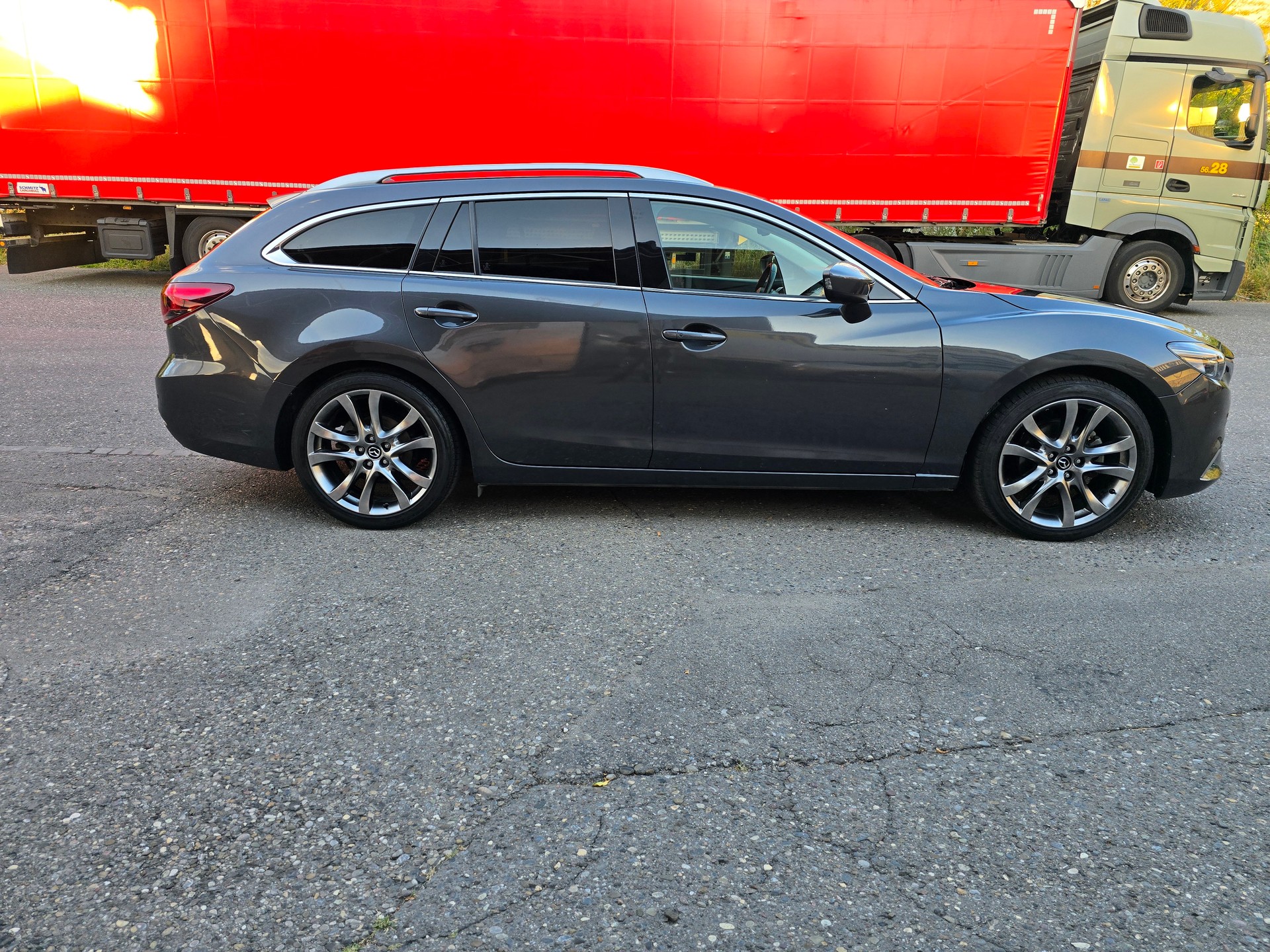 MAZDA 6 Sportwagon 2.2 D 16V HP Revolution-image-7