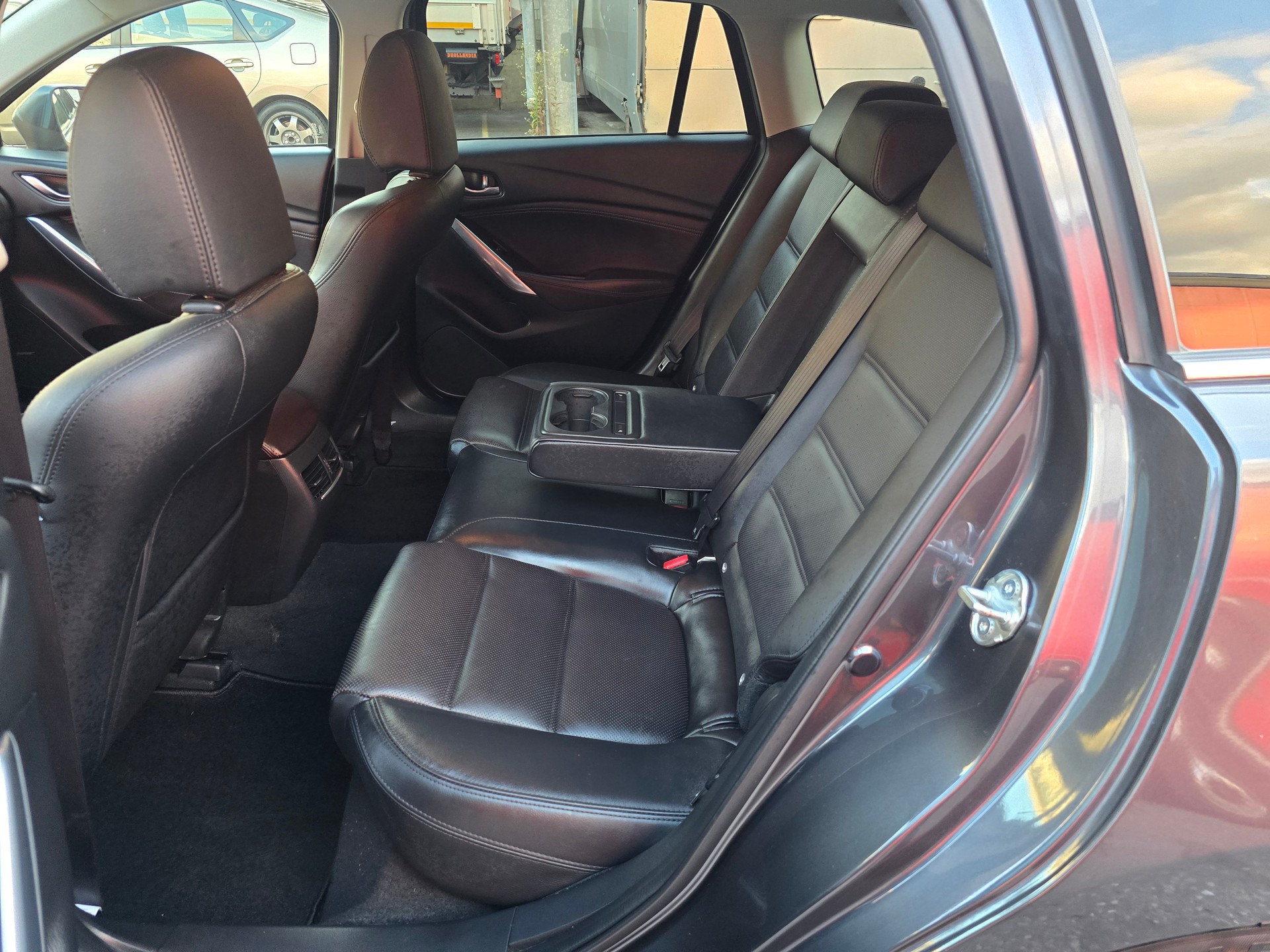 MAZDA 6 Sportwagon 2.2 D 16V HP Revolution-image-12