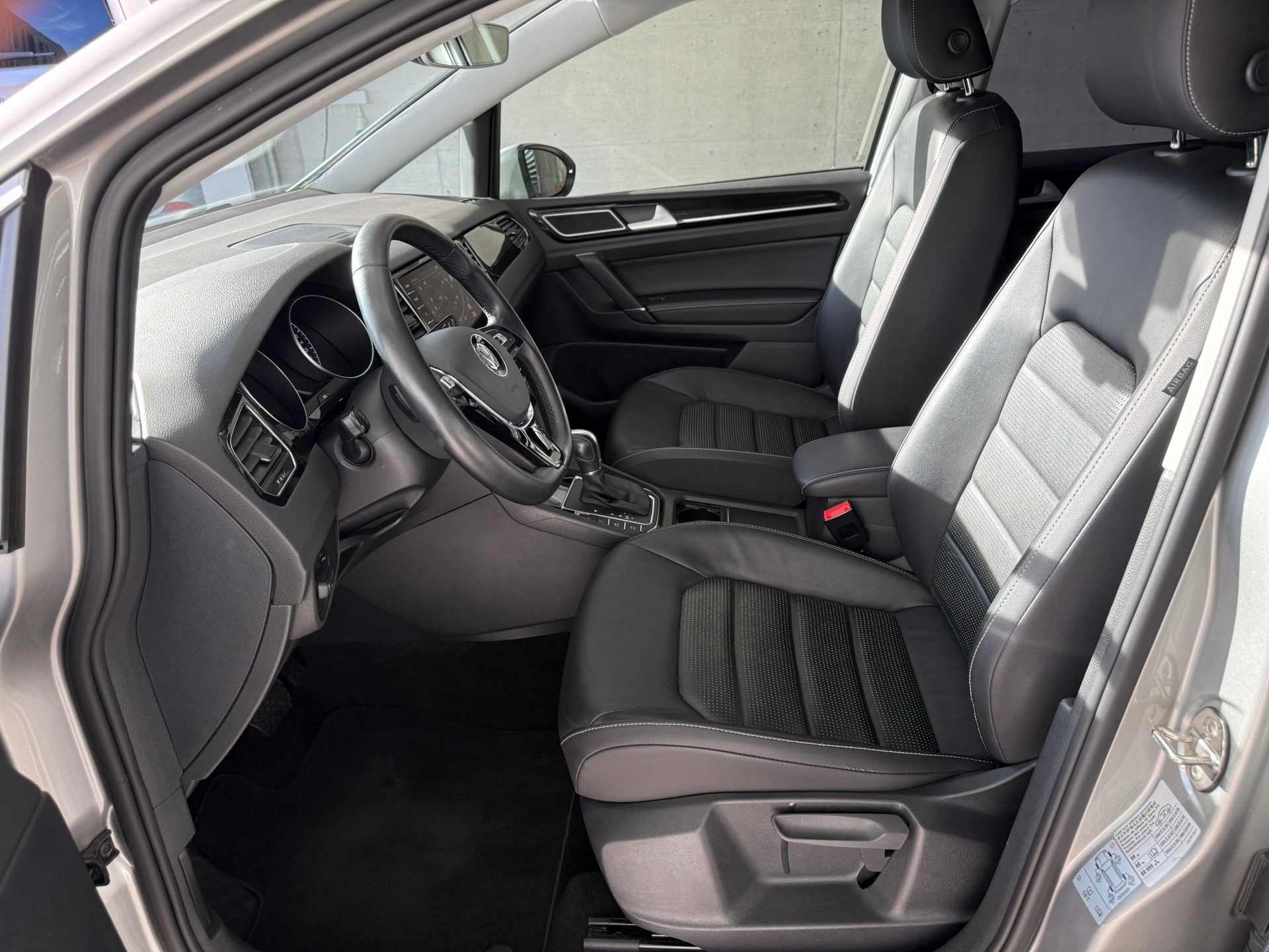 VW Golf Sportsvan 1.5 TSI EVO Highline DSG-image-7