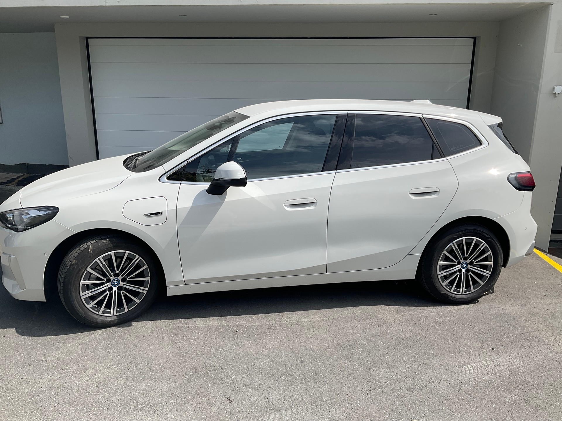BMW 225 Active Tourer-image-5