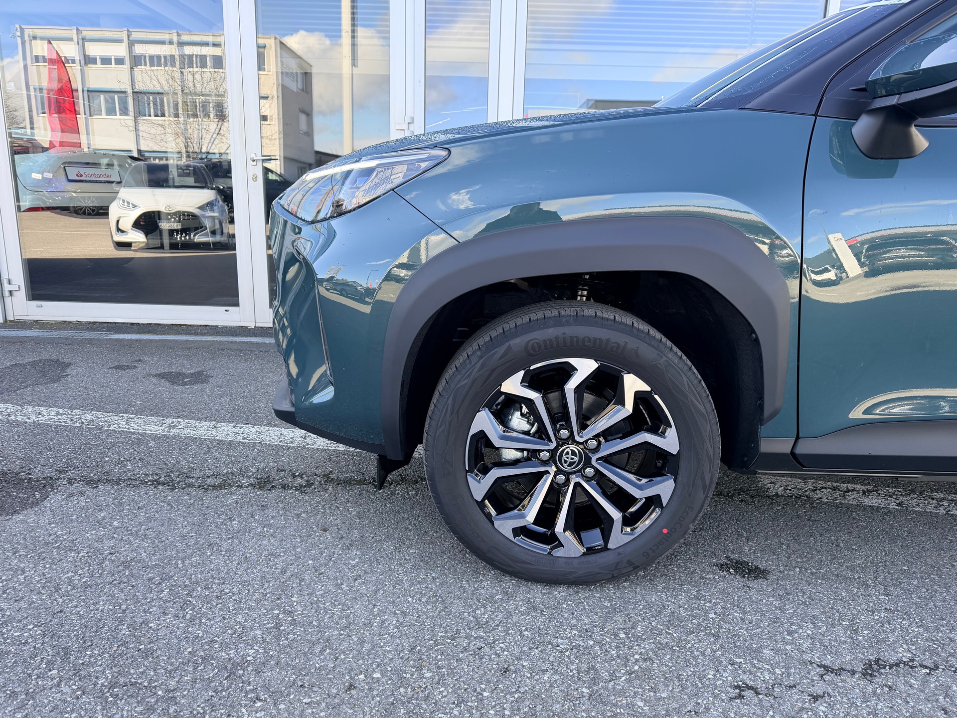 TOYOTA Yaris Cross 1.5 Trend AWDi e-CVT-image-3