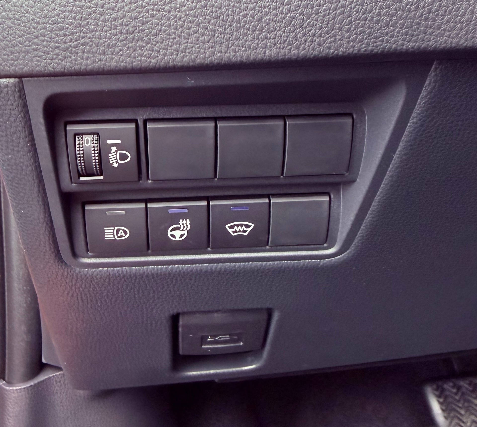 TOYOTA Yaris Cross 1.5 Trend AWDi e-CVT-image-16