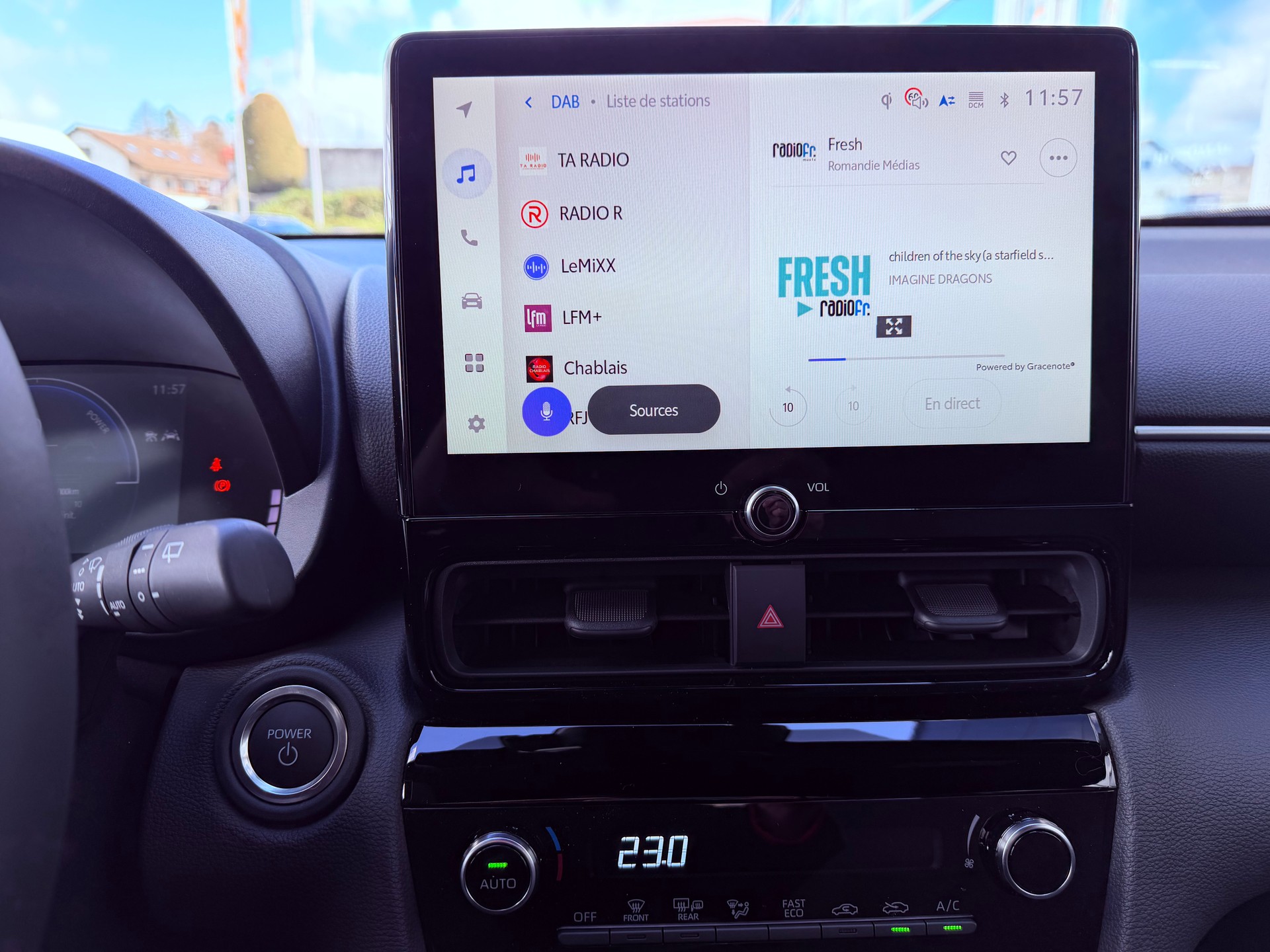 TOYOTA Yaris Cross 1.5 Trend AWDi e-CVT-image-25