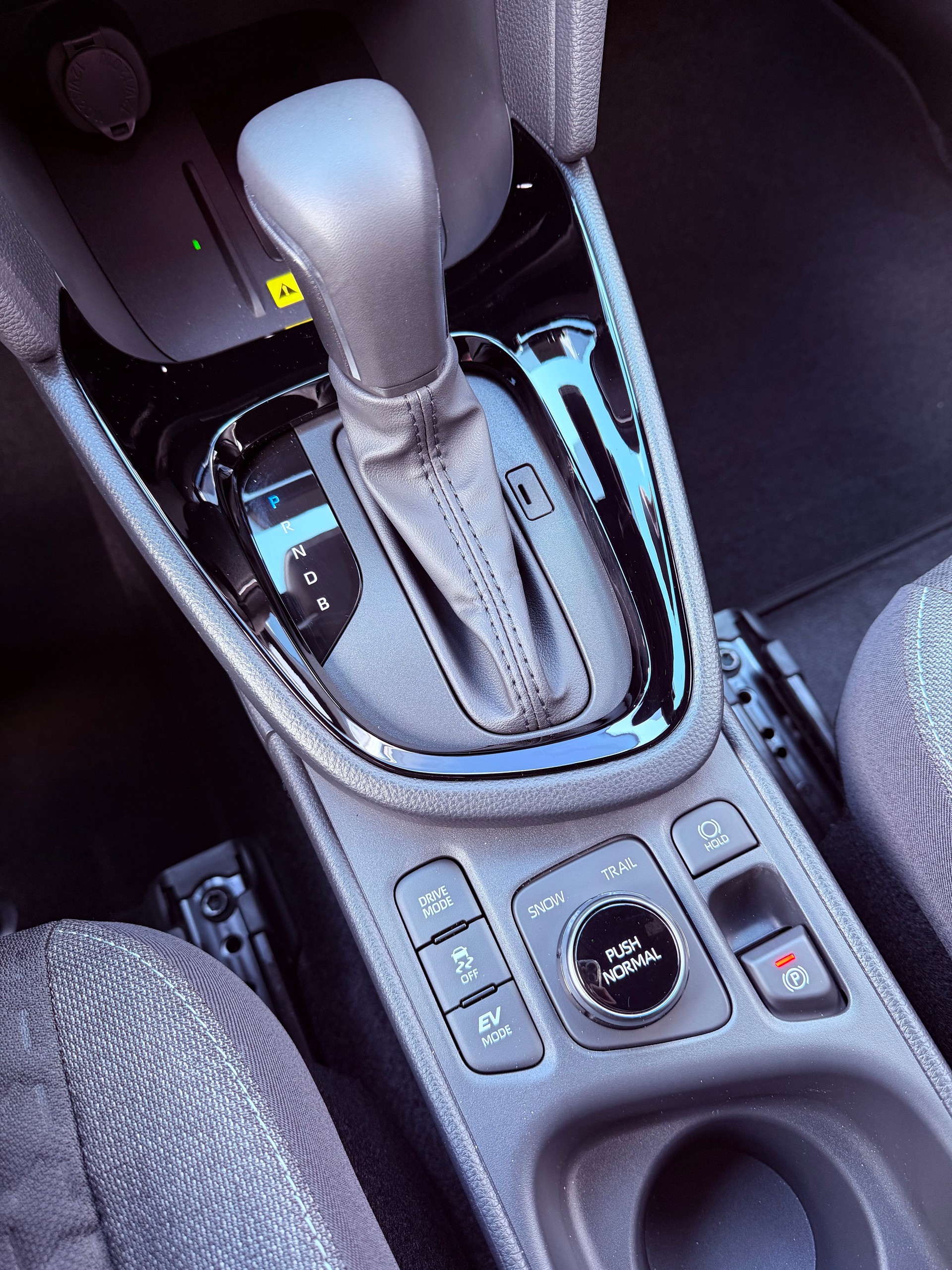 TOYOTA Yaris Cross 1.5 Trend AWDi e-CVT-image-23
