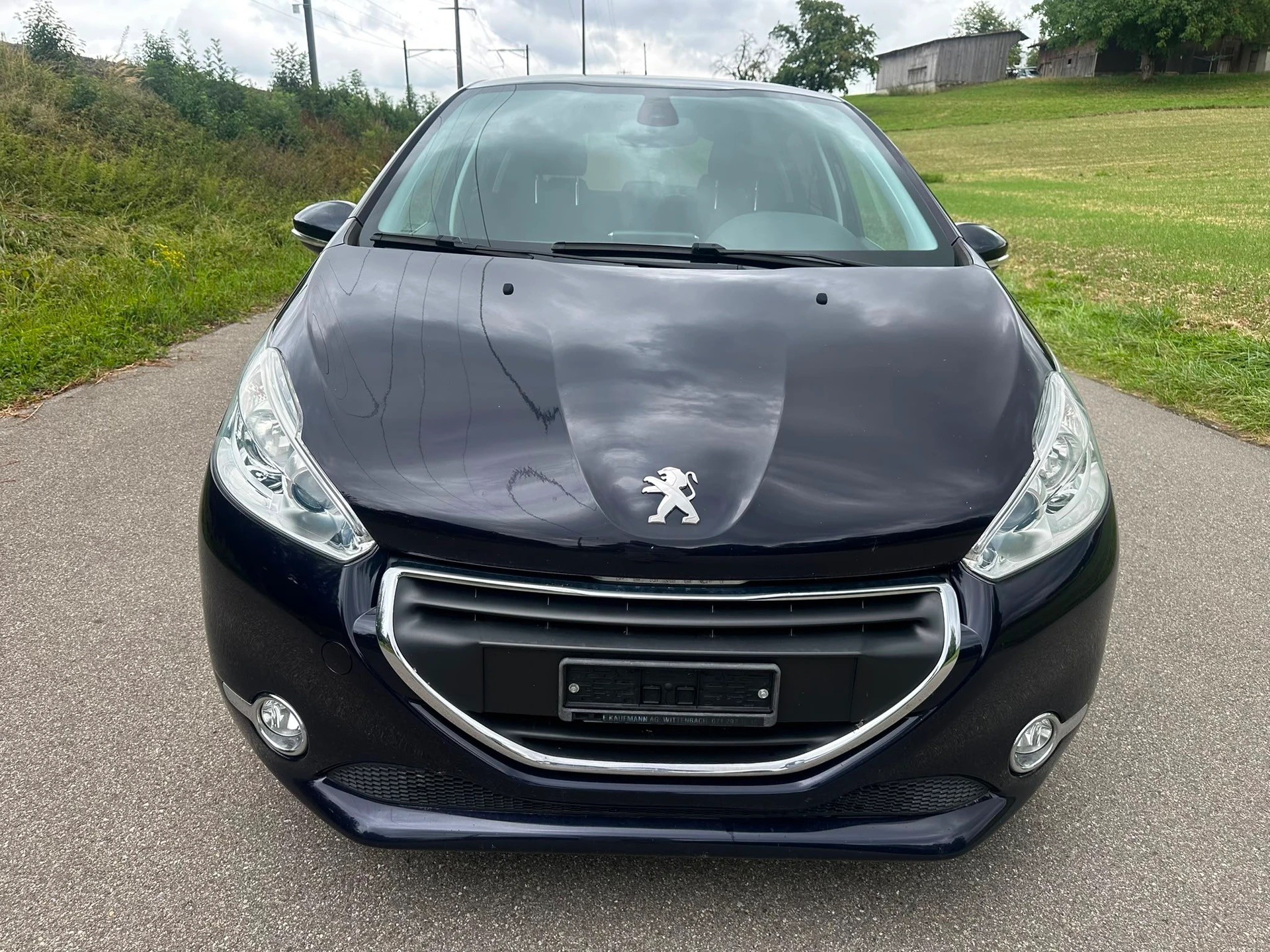 PEUGEOT 208 1.6 VTI Allure Automatik-image-3