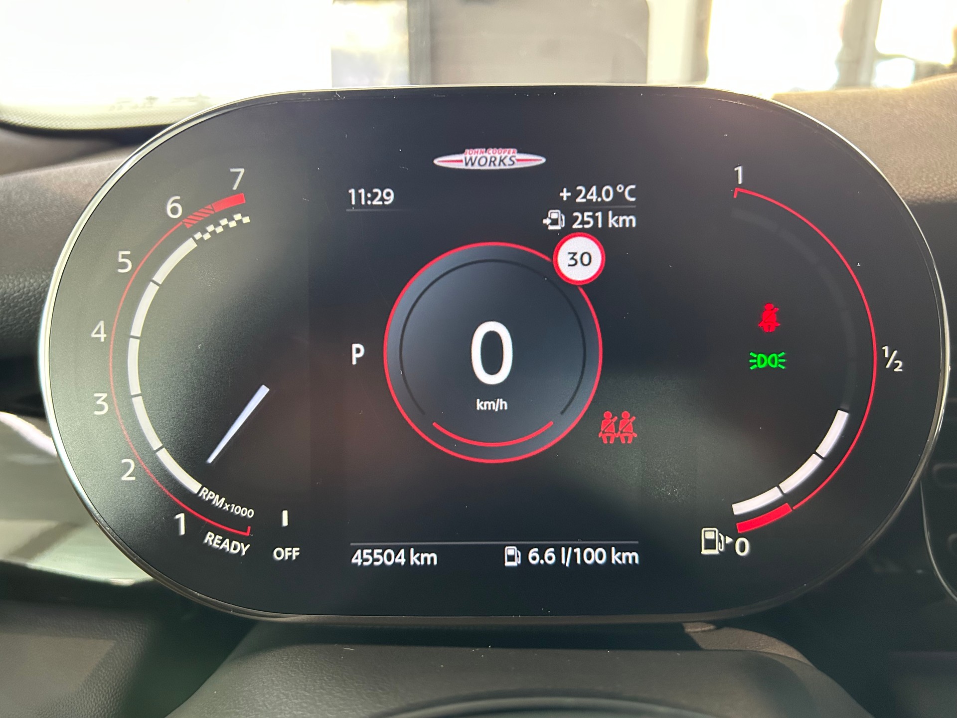 MINI Cooper John Cooper Works Steptronic-image-21