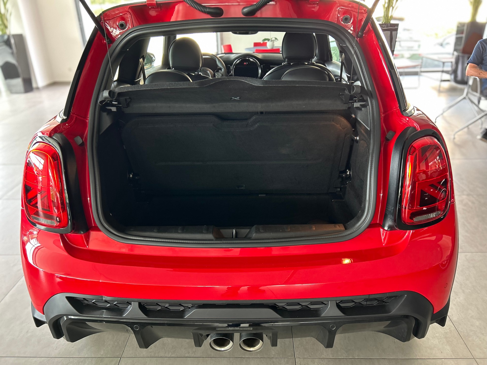 MINI Cooper John Cooper Works Steptronic-image-8