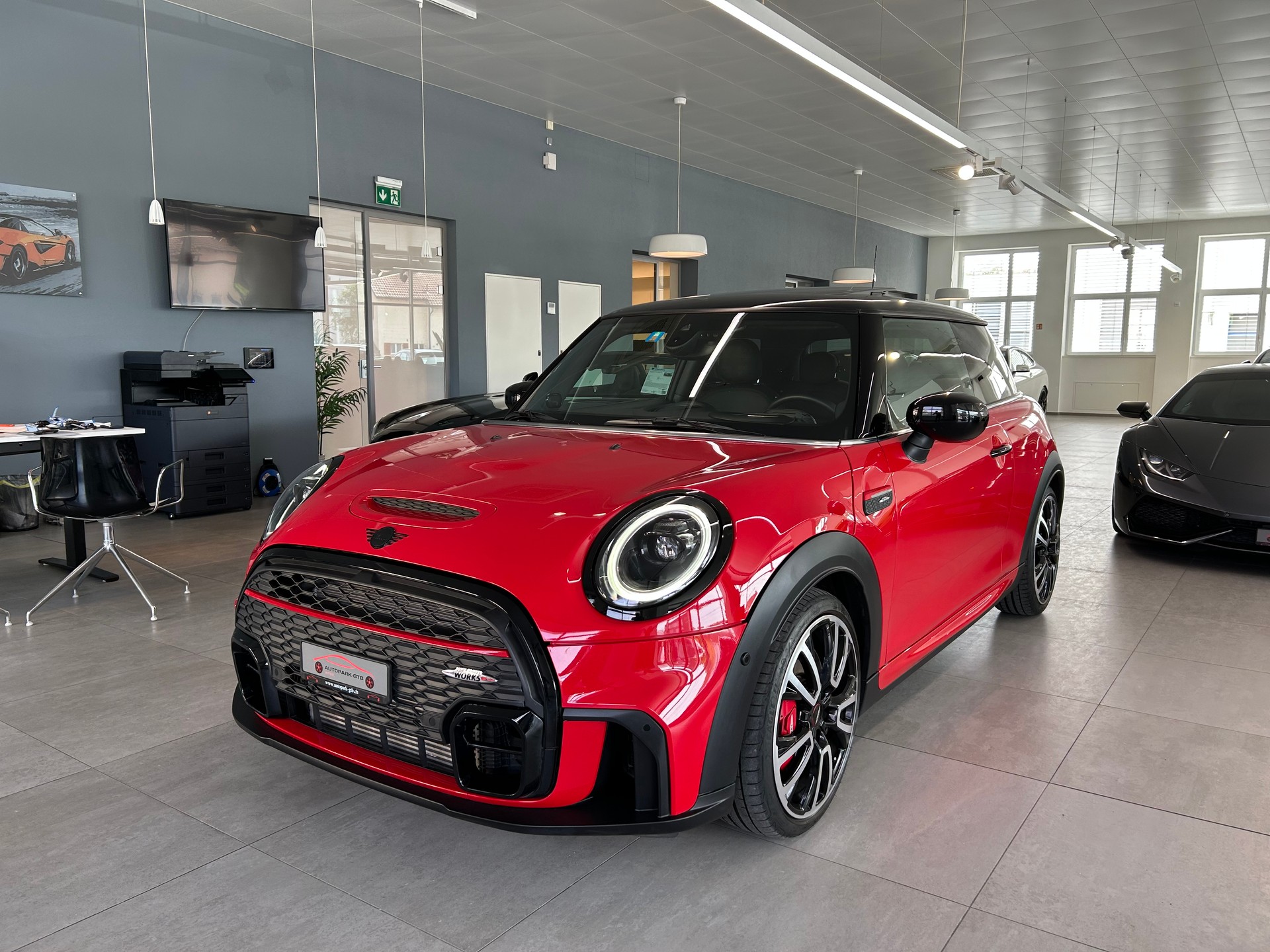 MINI Cooper John Cooper Works Steptronic-image-0