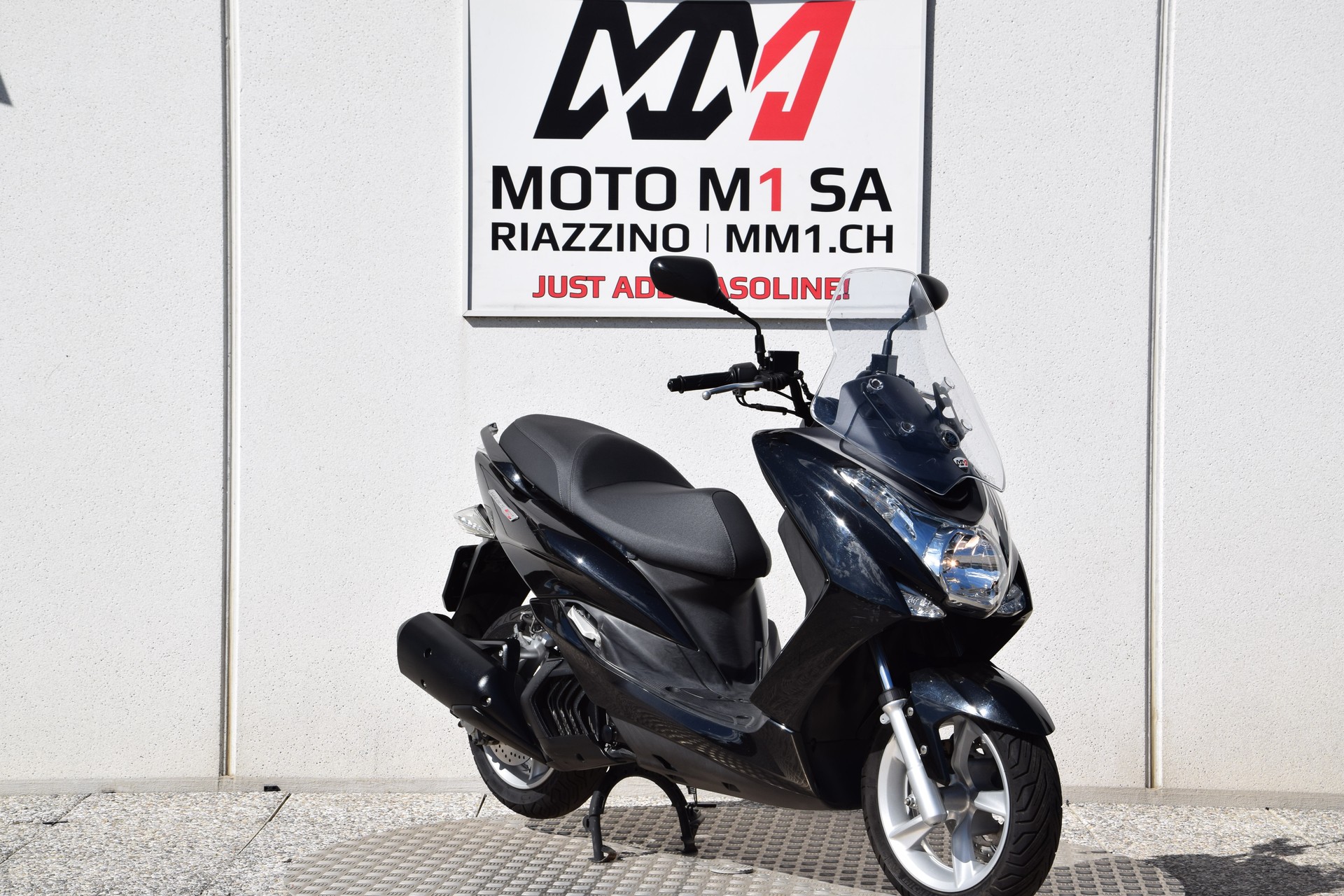YAMAHA Majesty XC 125 R-showroom-element-1