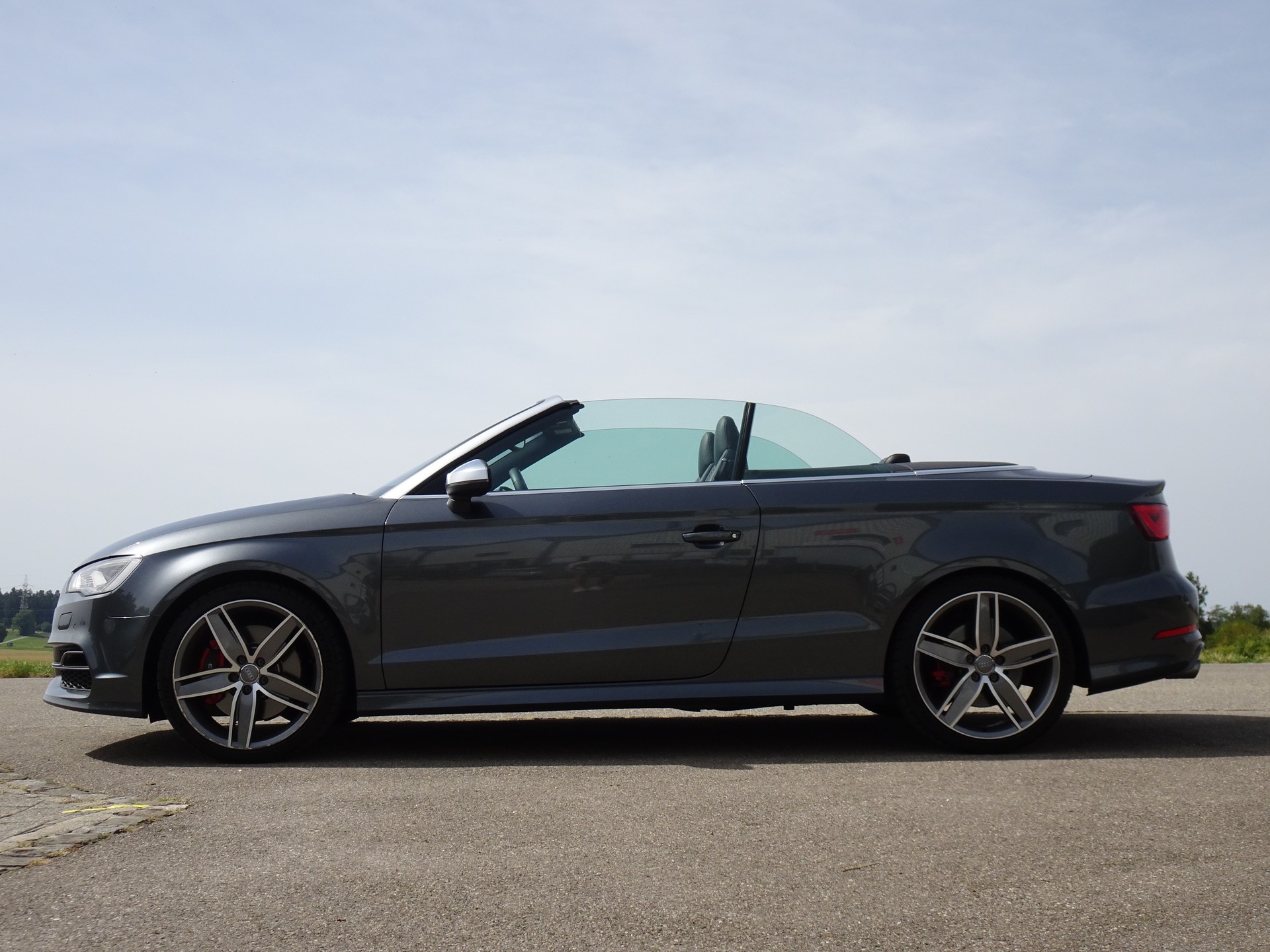 AUDI S3 Cabrio 2.0 TFSI quattro S-tronic-image-1