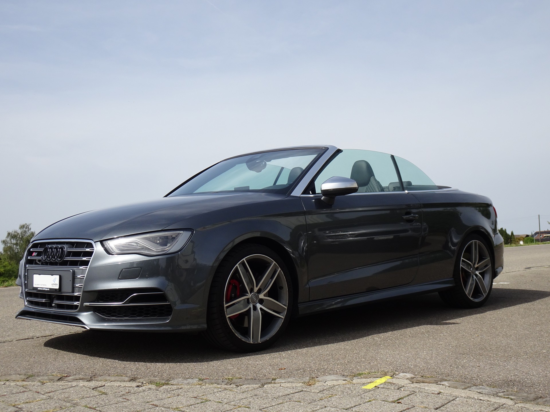 AUDI S3 Cabrio 2.0 TFSI quattro S-tronic-image-0
