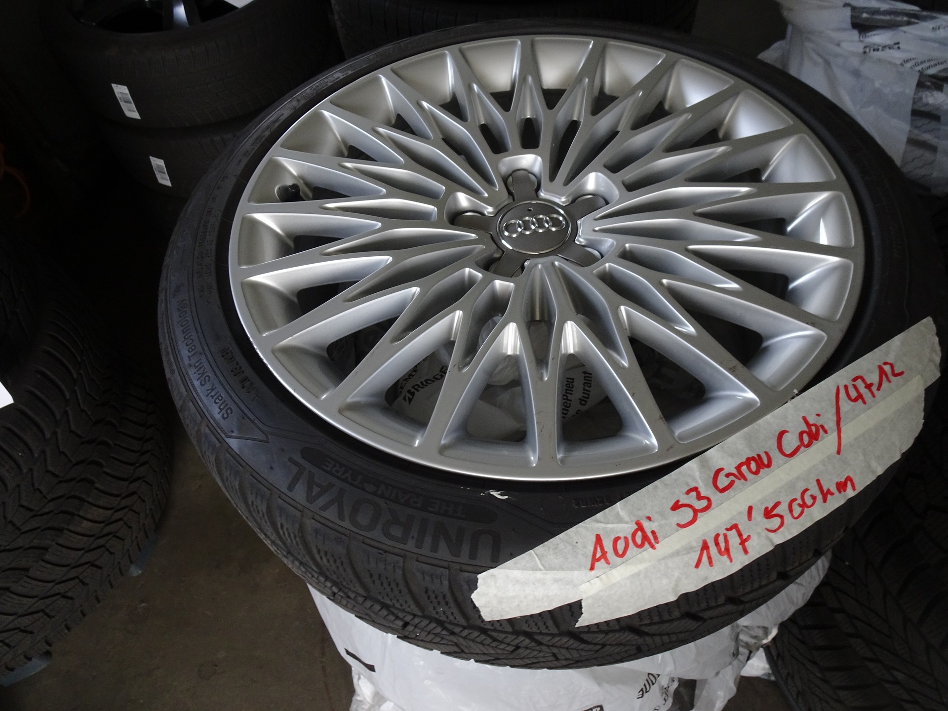 AUDI S3 Cabrio 2.0 TFSI quattro S-tronic-image-12
