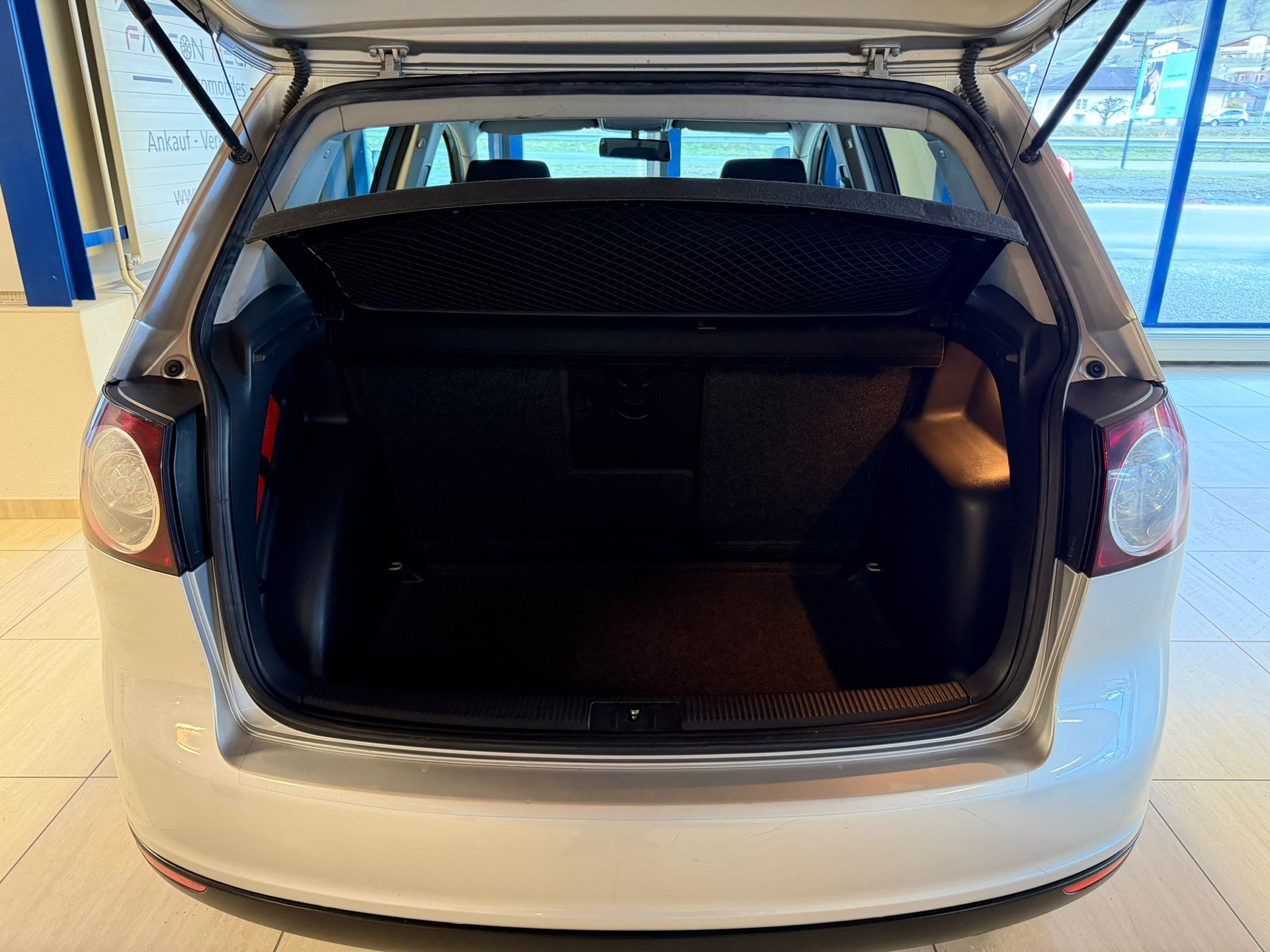 VW Golf Plus 1.6 FSI Goal-image-15