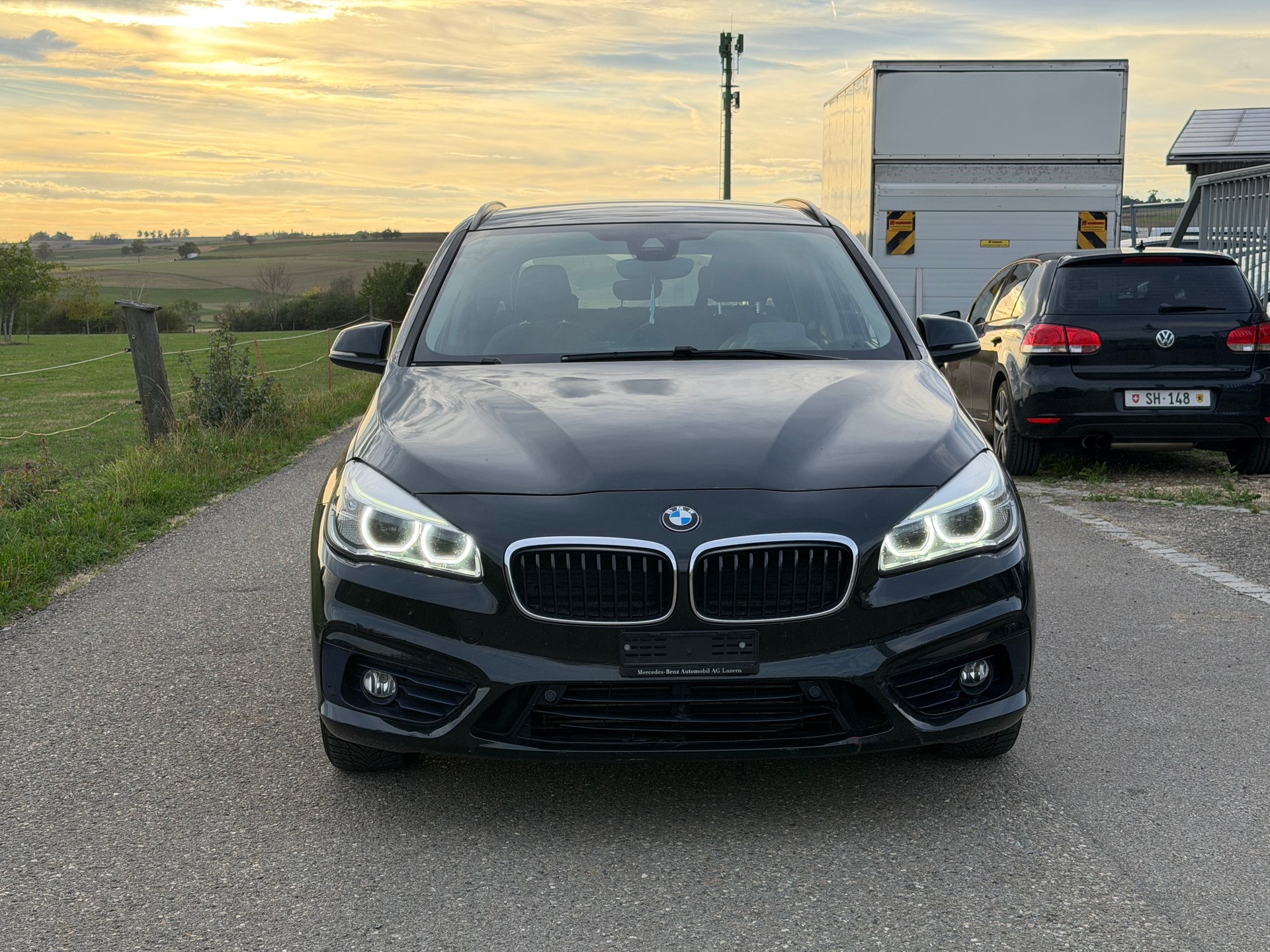 BMW 218d Active Tourer Luxury Line Steptronic-image-1