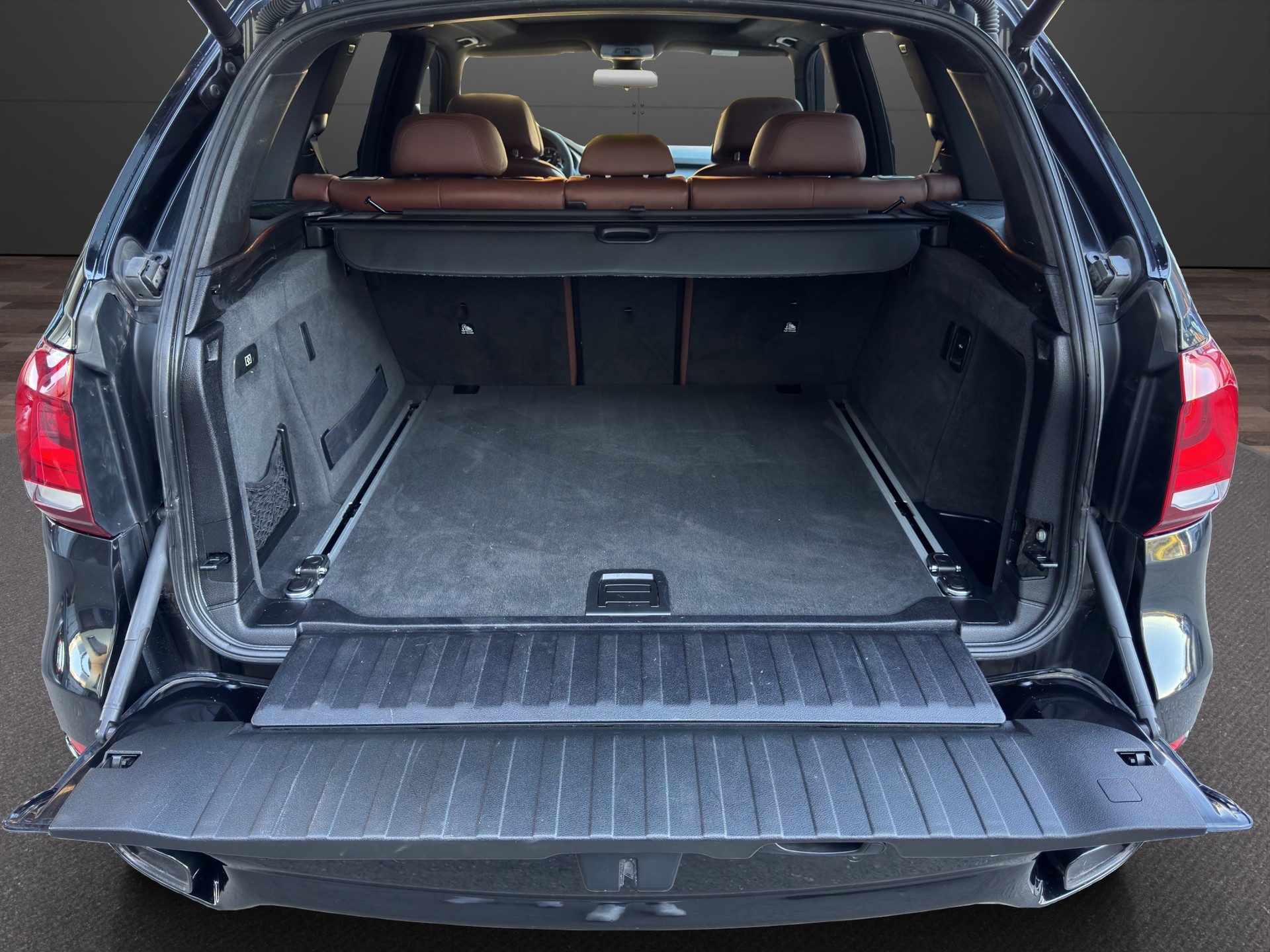 BMW X5 xDrive M50d Steptronic-image-23