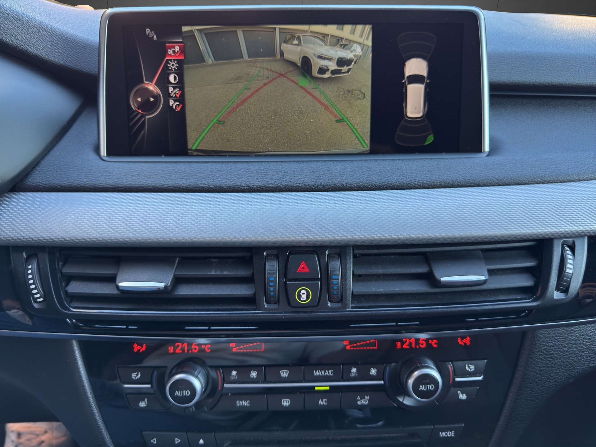 BMW X5 xDrive M50d Steptronic-image-14