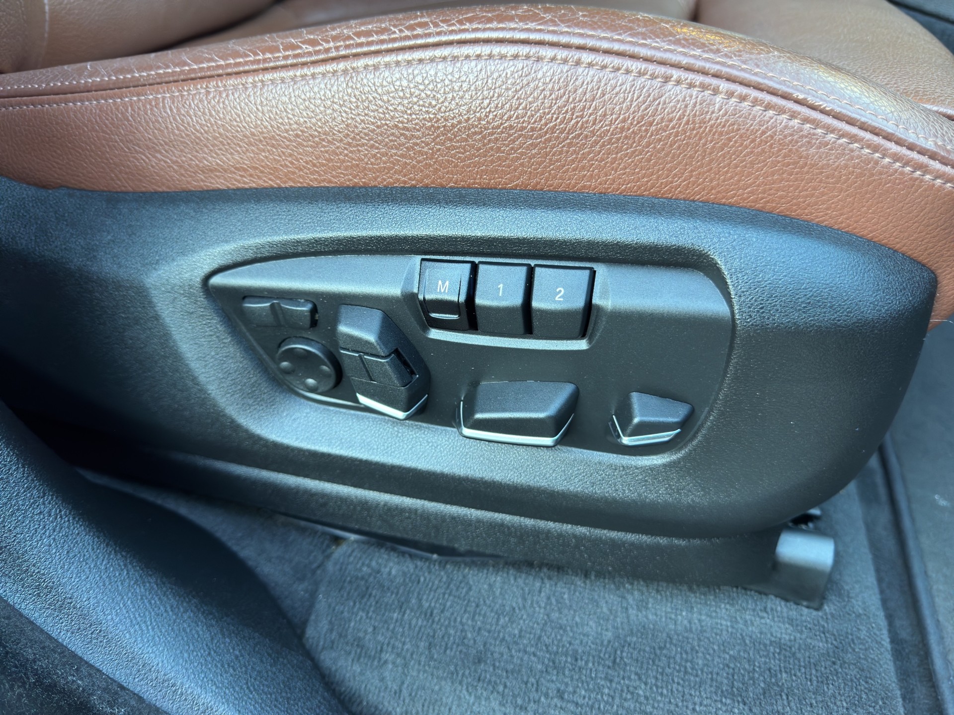 BMW X5 xDrive M50d Steptronic-image-24