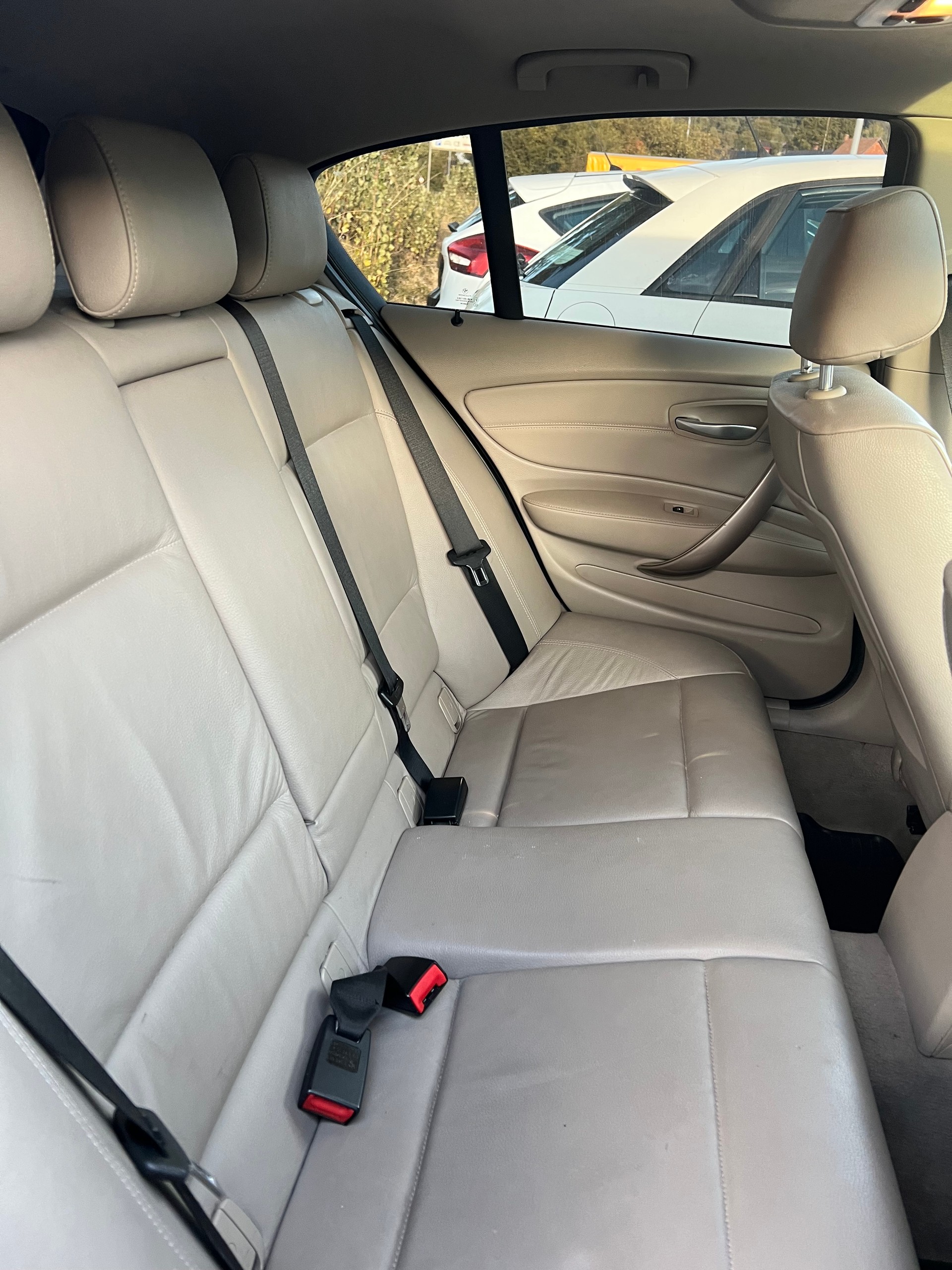 BMW 123d-image-10