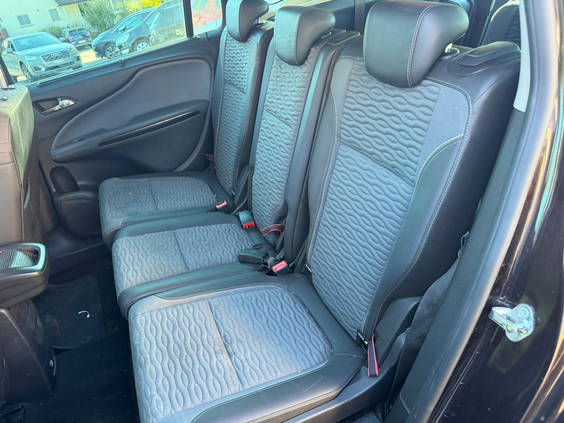 OPEL Zafira Tourer 2.0 CDTi Cosmo-image-8