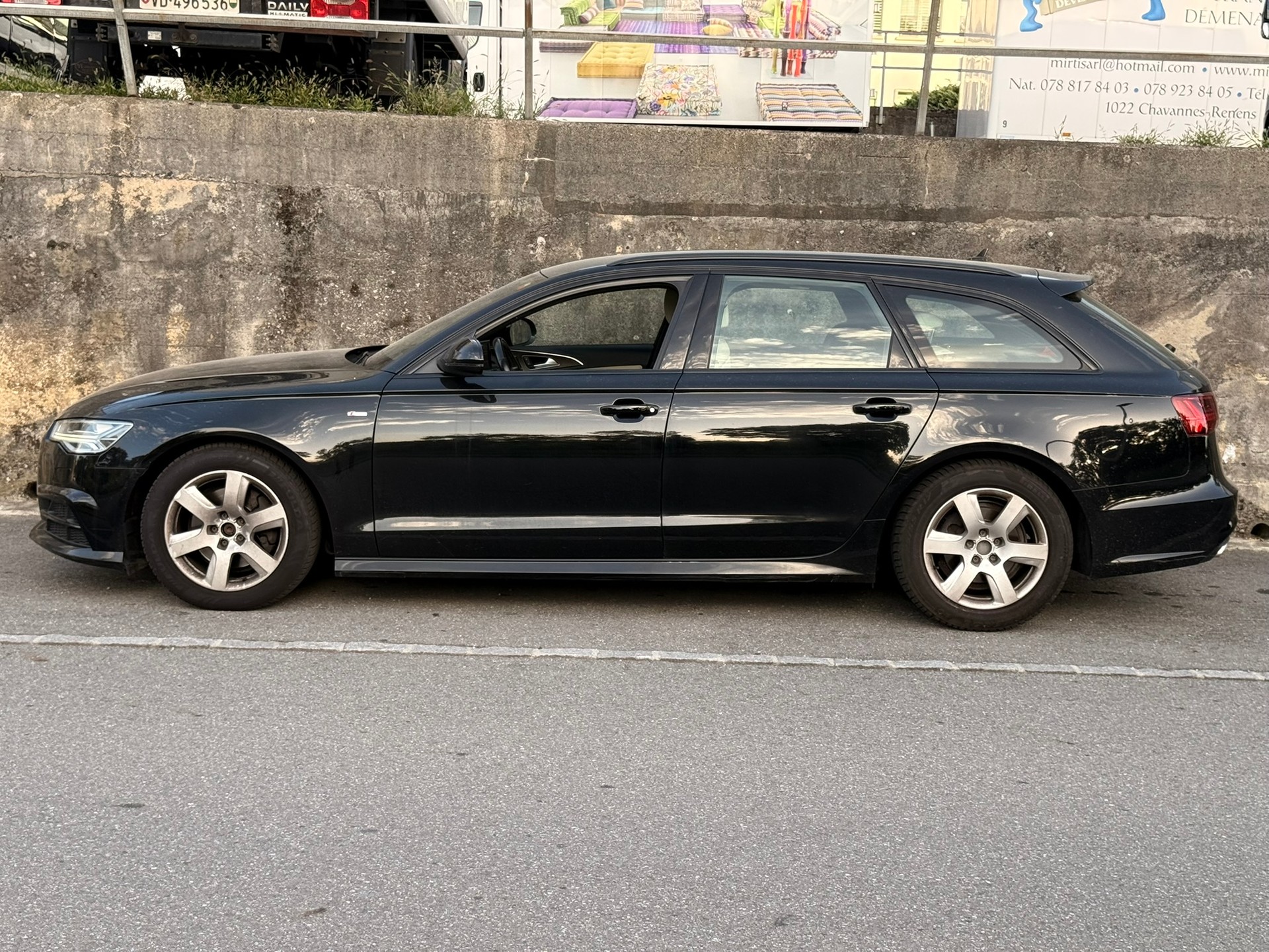AUDI A6 Avant 2.0 TDI Attraction S-tronic-image-3