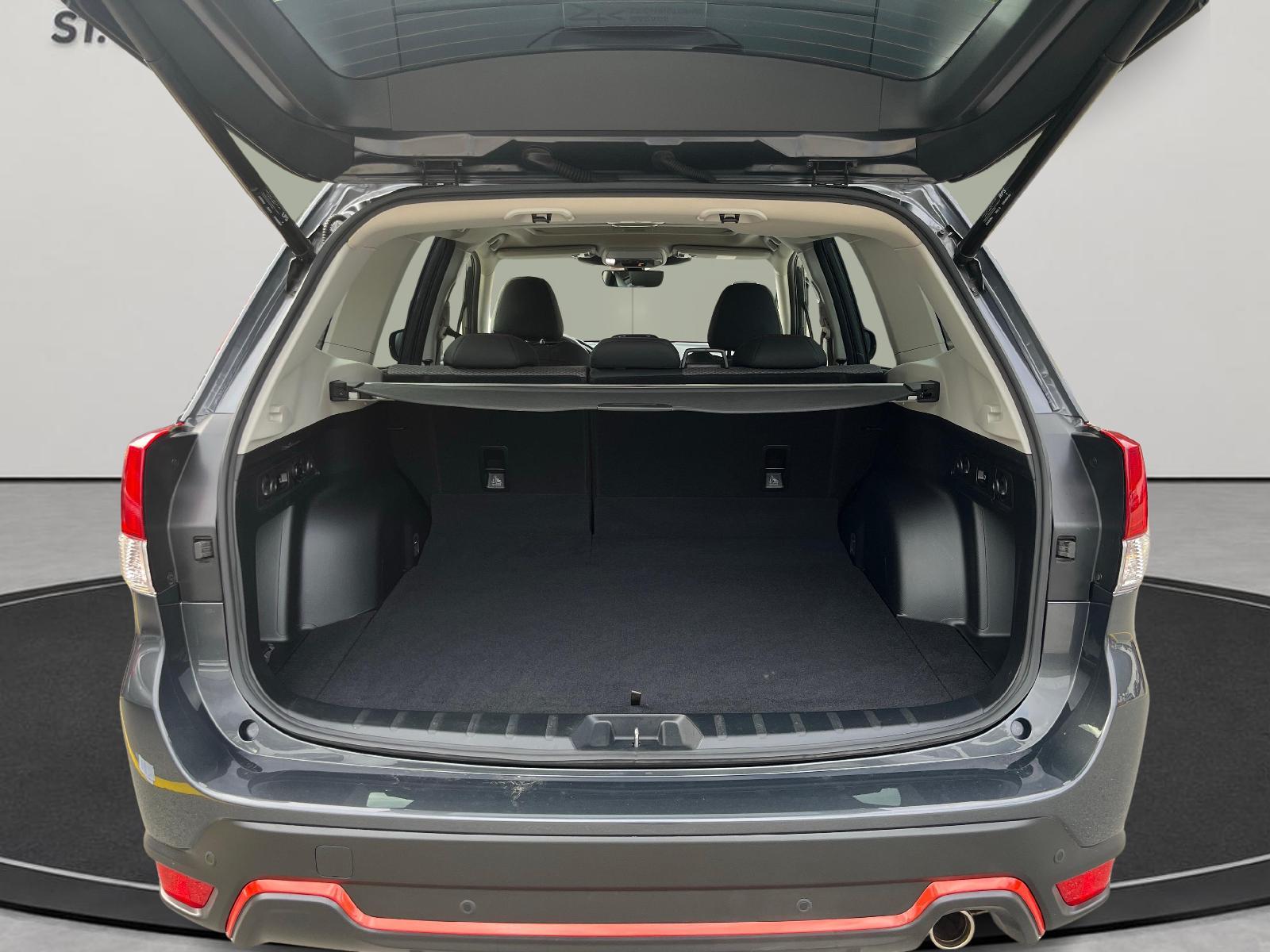 SUBARU Forester Station 2.0i e-Boxer Sport-image-12