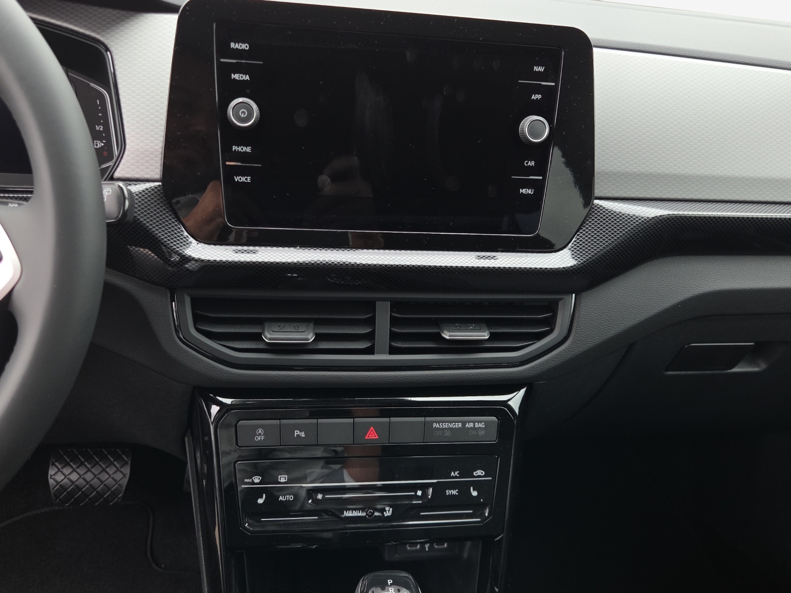 VW T-Cross 1.0 TSI EVO Life DSG-image-10