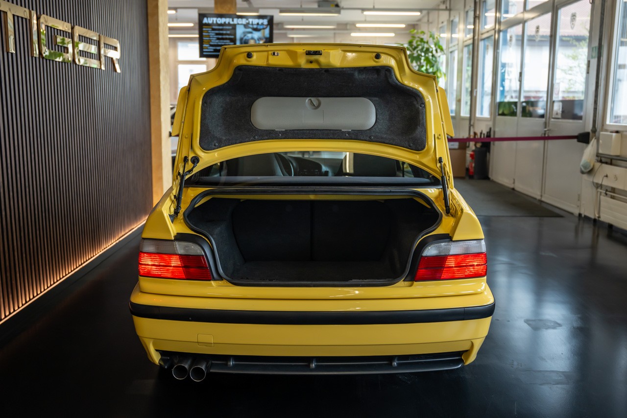 BMW M3 Coupé-image-5