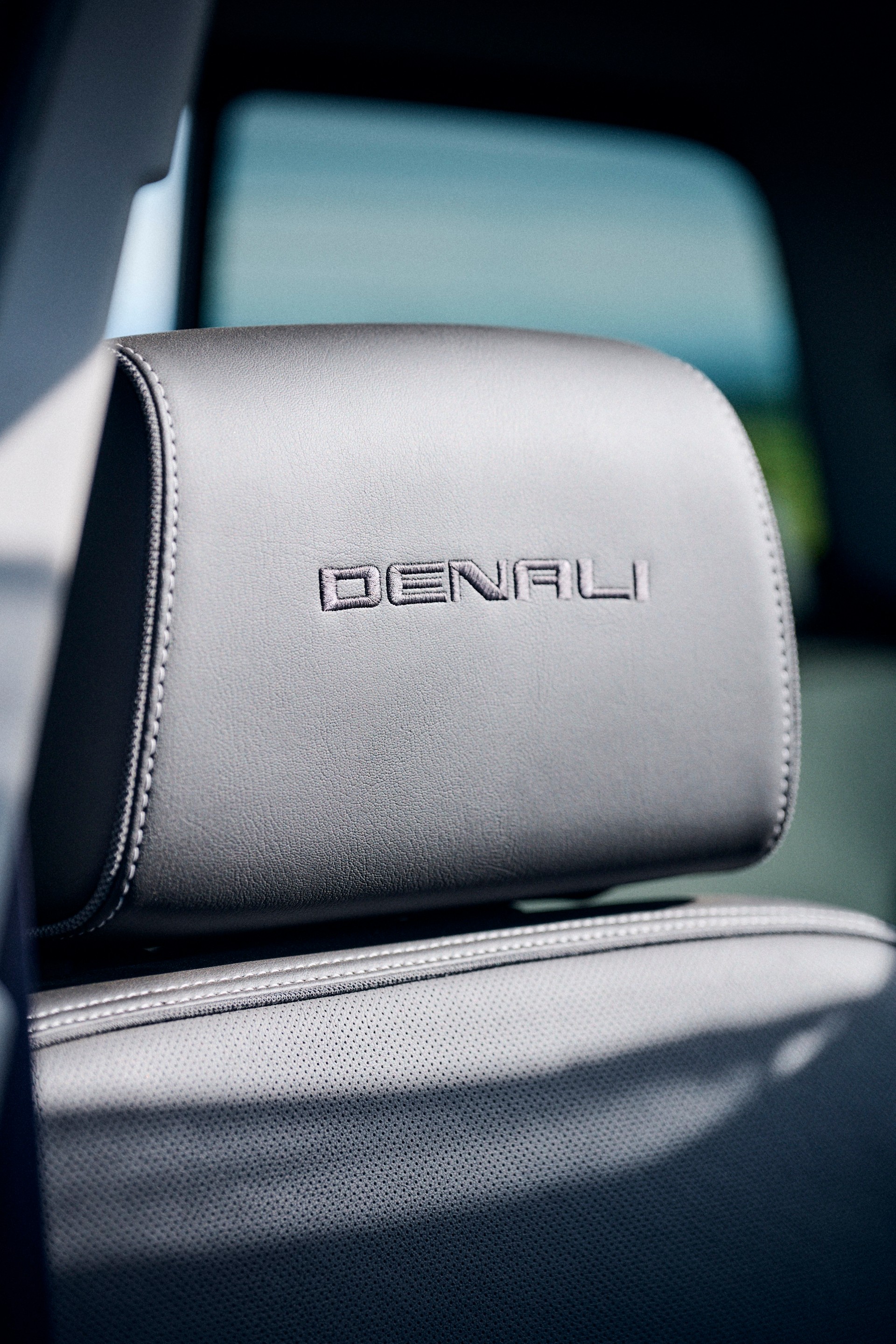 GMC Sierra denali-image-12