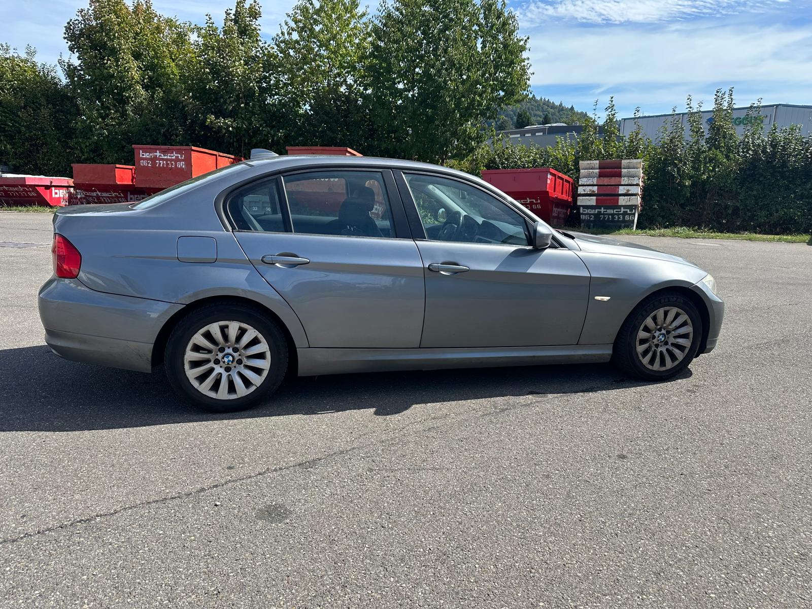 BMW 320d xDrive Steptronic-image-3