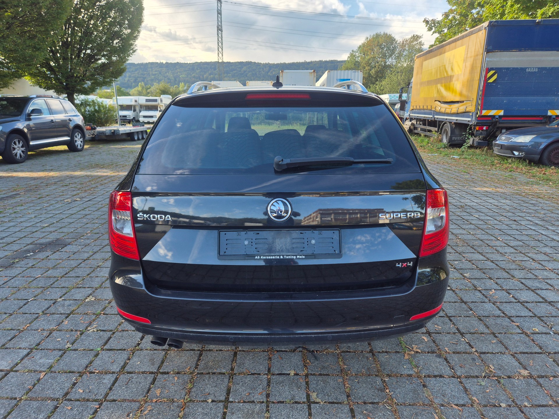 SKODA Superb Combi 2.0 TDi Business 4x4 DSG-image-7