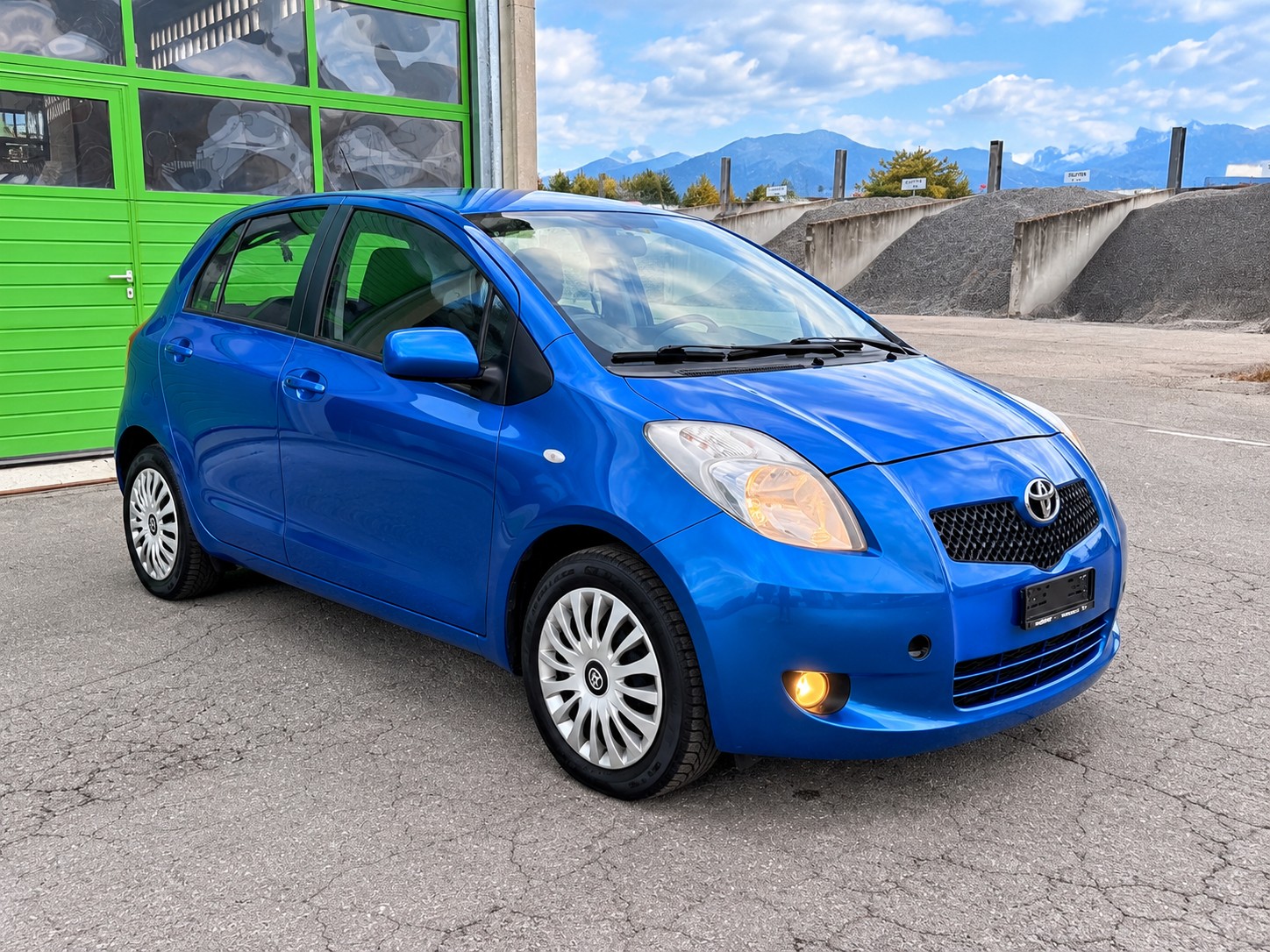 TOYOTA Yaris 1.3 Linea Luna-image-4