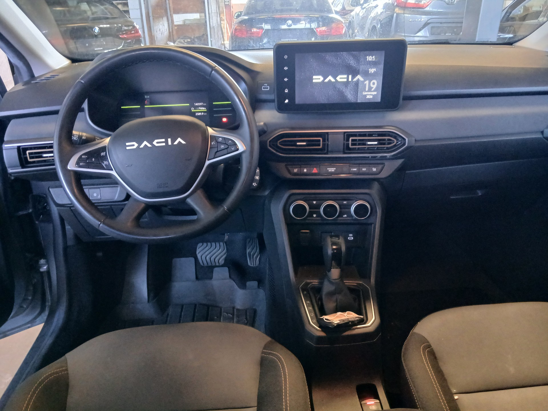 DACIA Jogger HEV 140 Extreme-image-7