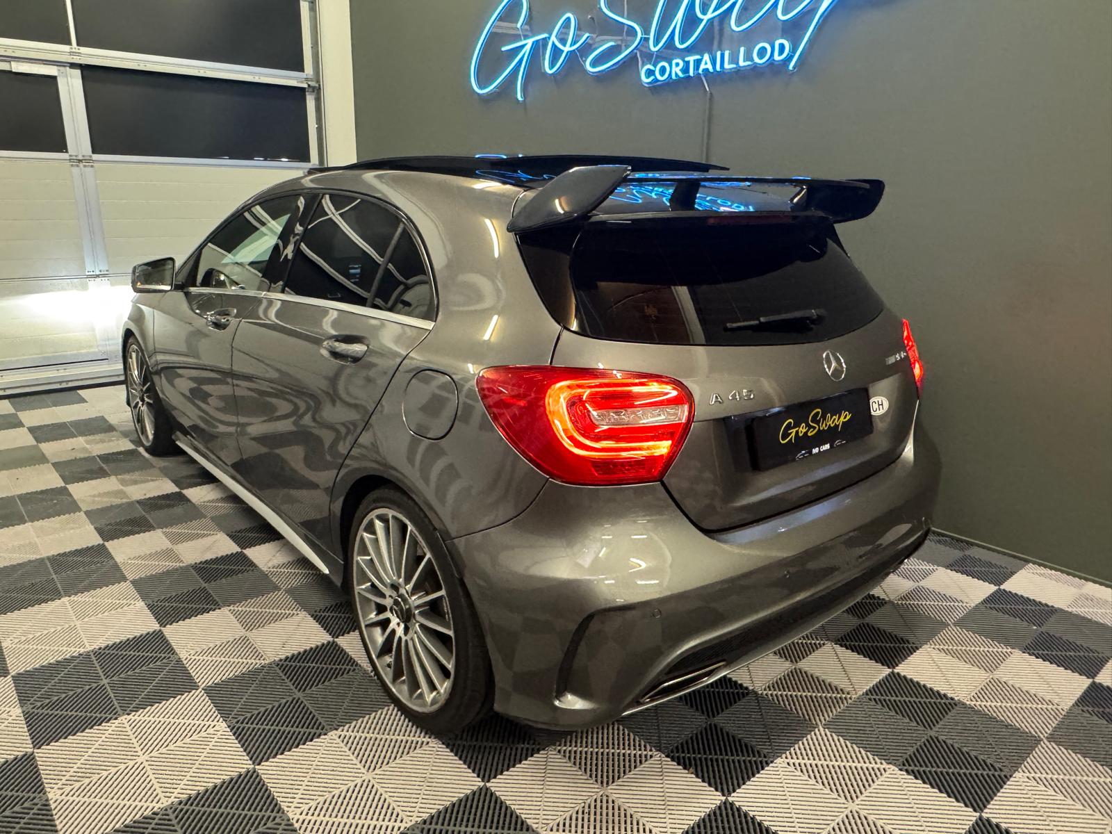 MERCEDES-BENZ A 45 AMG 4Matic Speedshift 7G-DCT-image-3